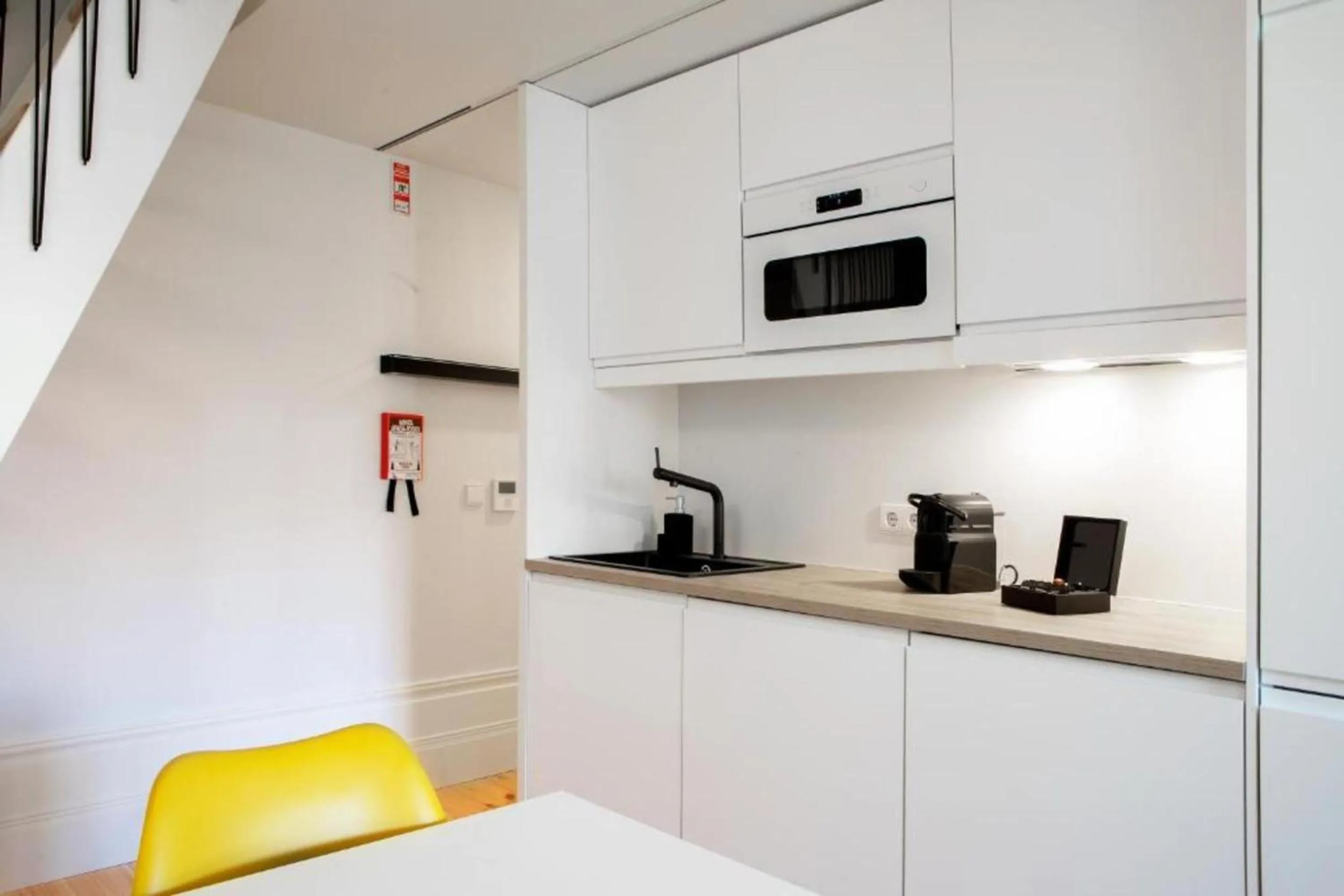 Kitchen or kitchenette in MyStay Porto - Urban Collection
