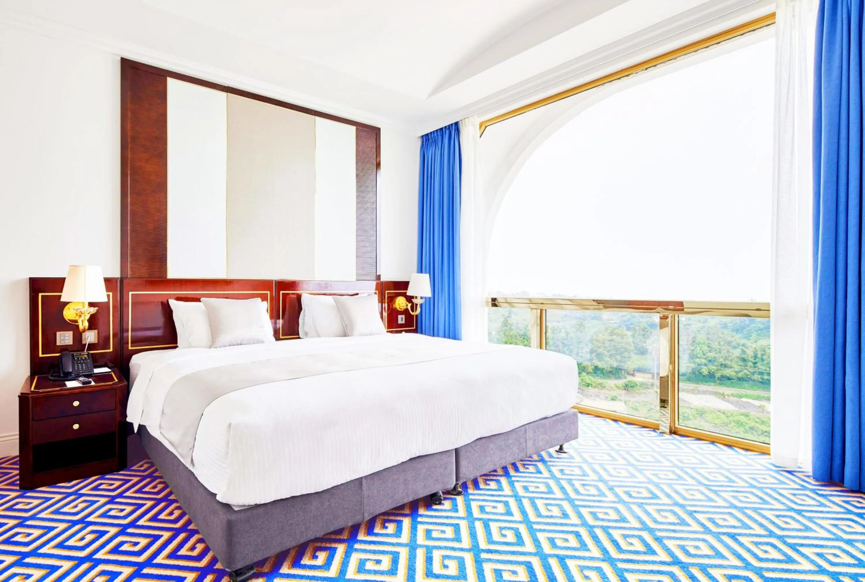 Bedroom, Bed in GoldOne Hotel & Suites