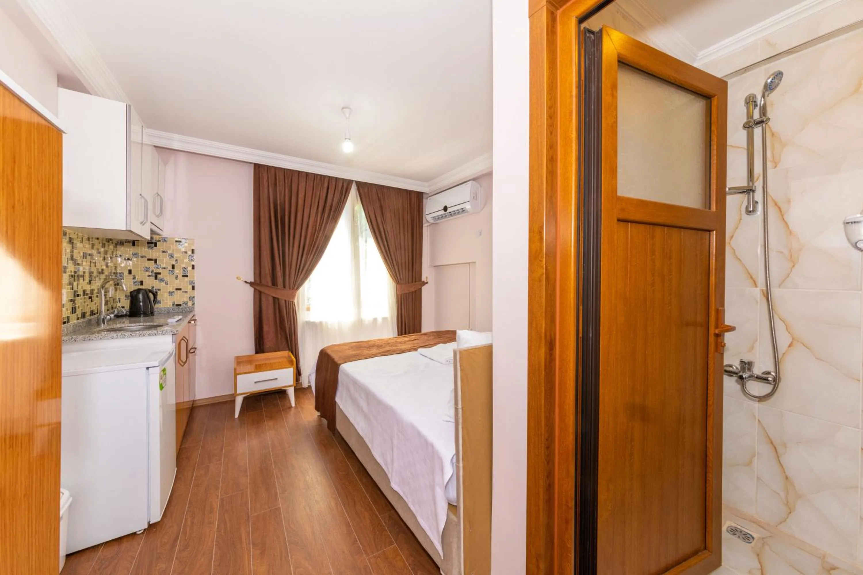 Photo of the whole room, Bed in Tavra hotel