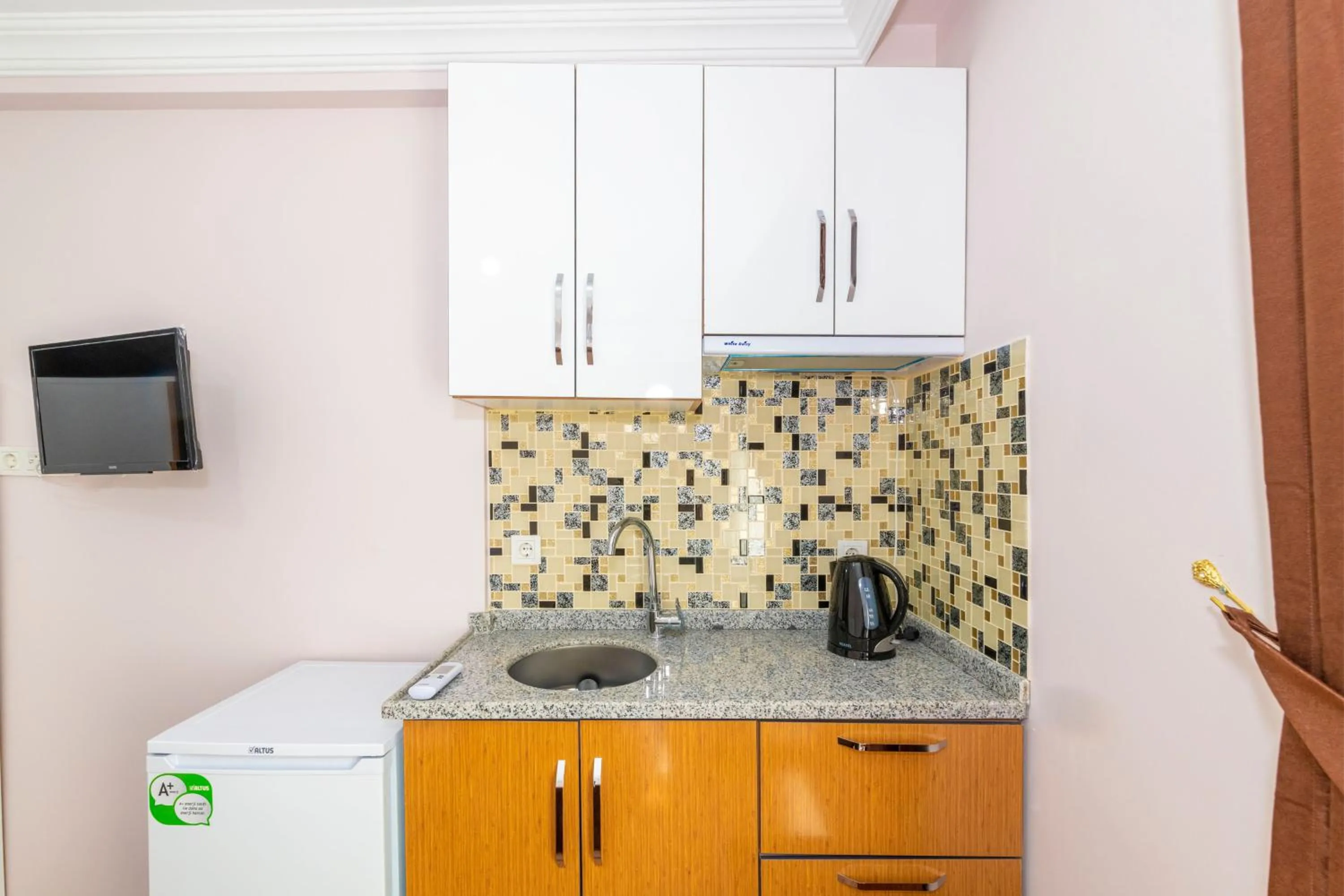 TV and multimedia in Tavra hotel