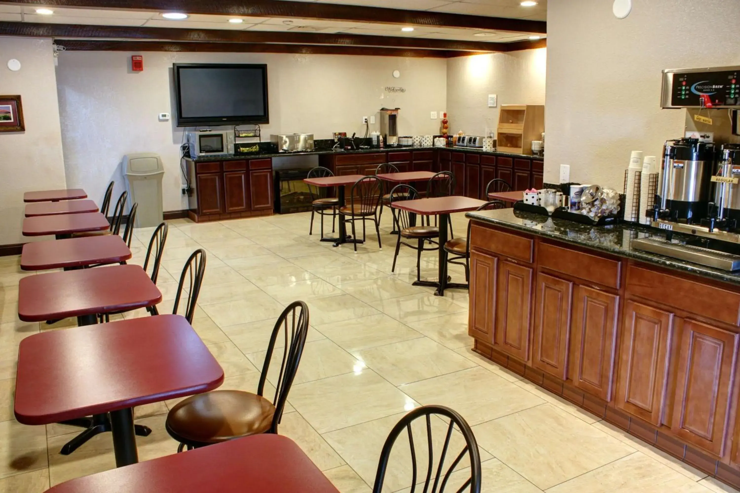Restaurant/places to eat in Ramada by Wyndham Grand Junction Restaurant/places to eat in Ramada by Wyndham Grand Junction
