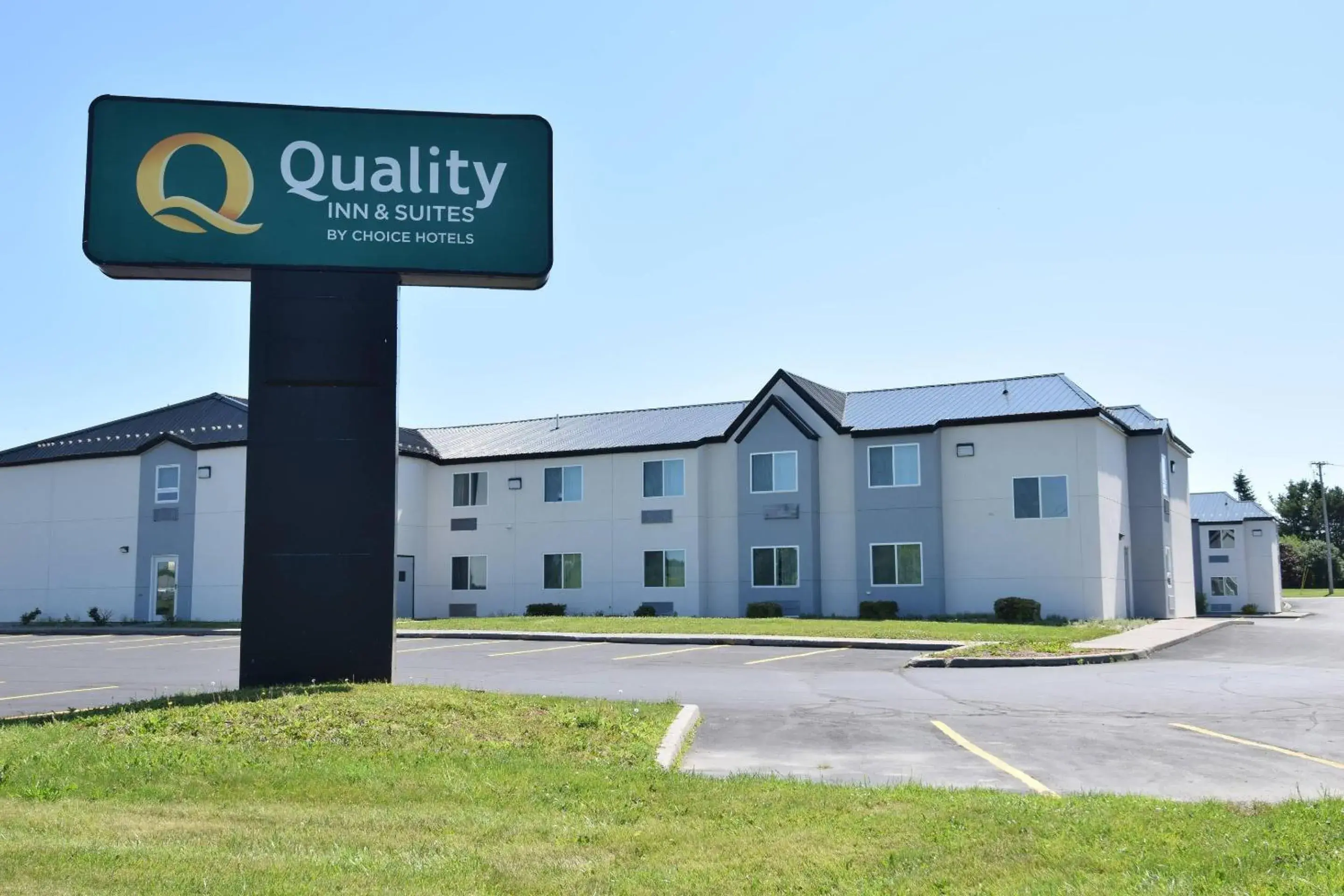 Property building in Quality Inn & Suites Watertown Fort Drum Property building in Quality Inn & Suites Watertown Fort Drum