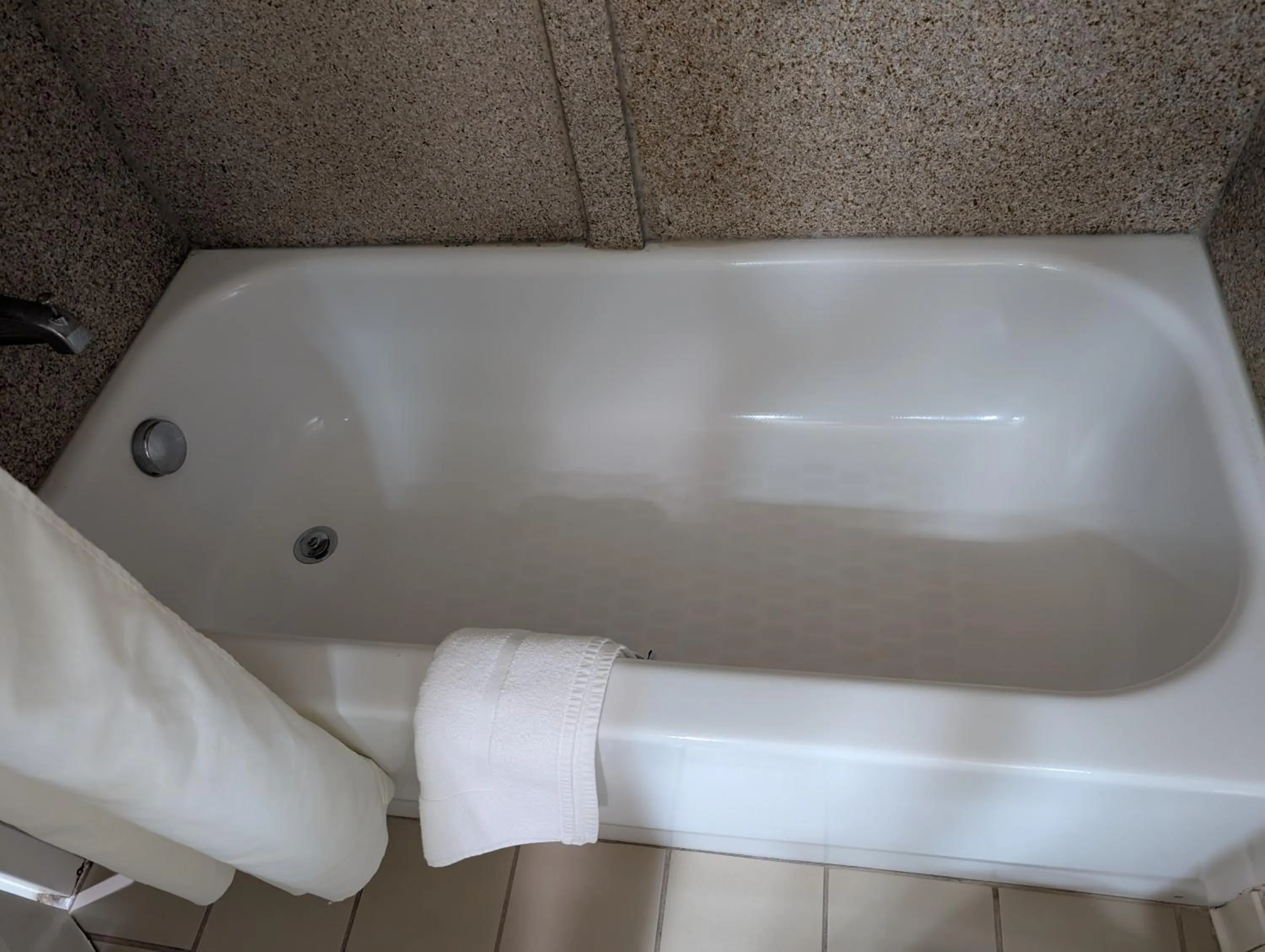 Bath in Wingate by Wyndham Chesapeake