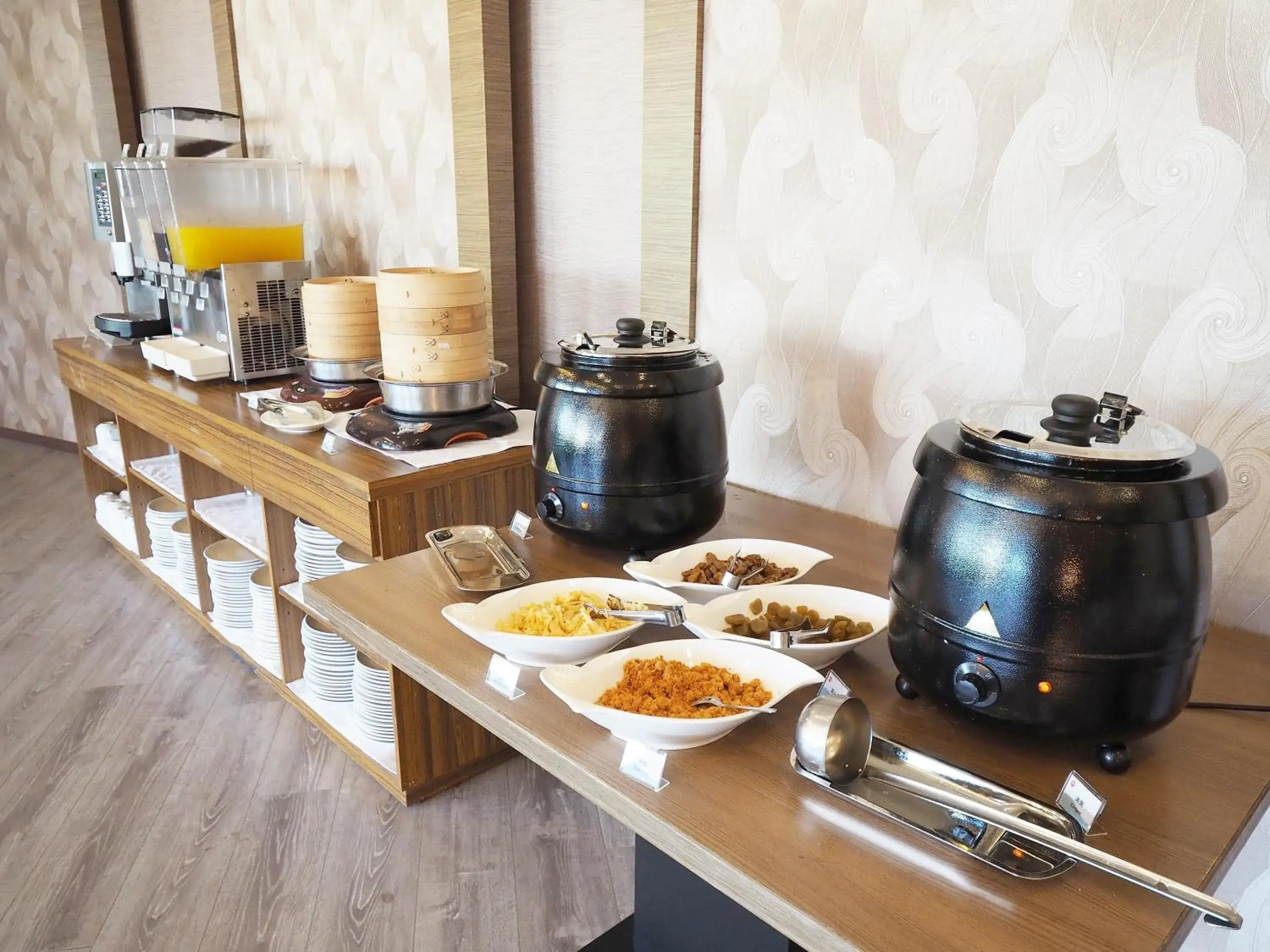 Coffee/tea facilities in Kailan Hotel