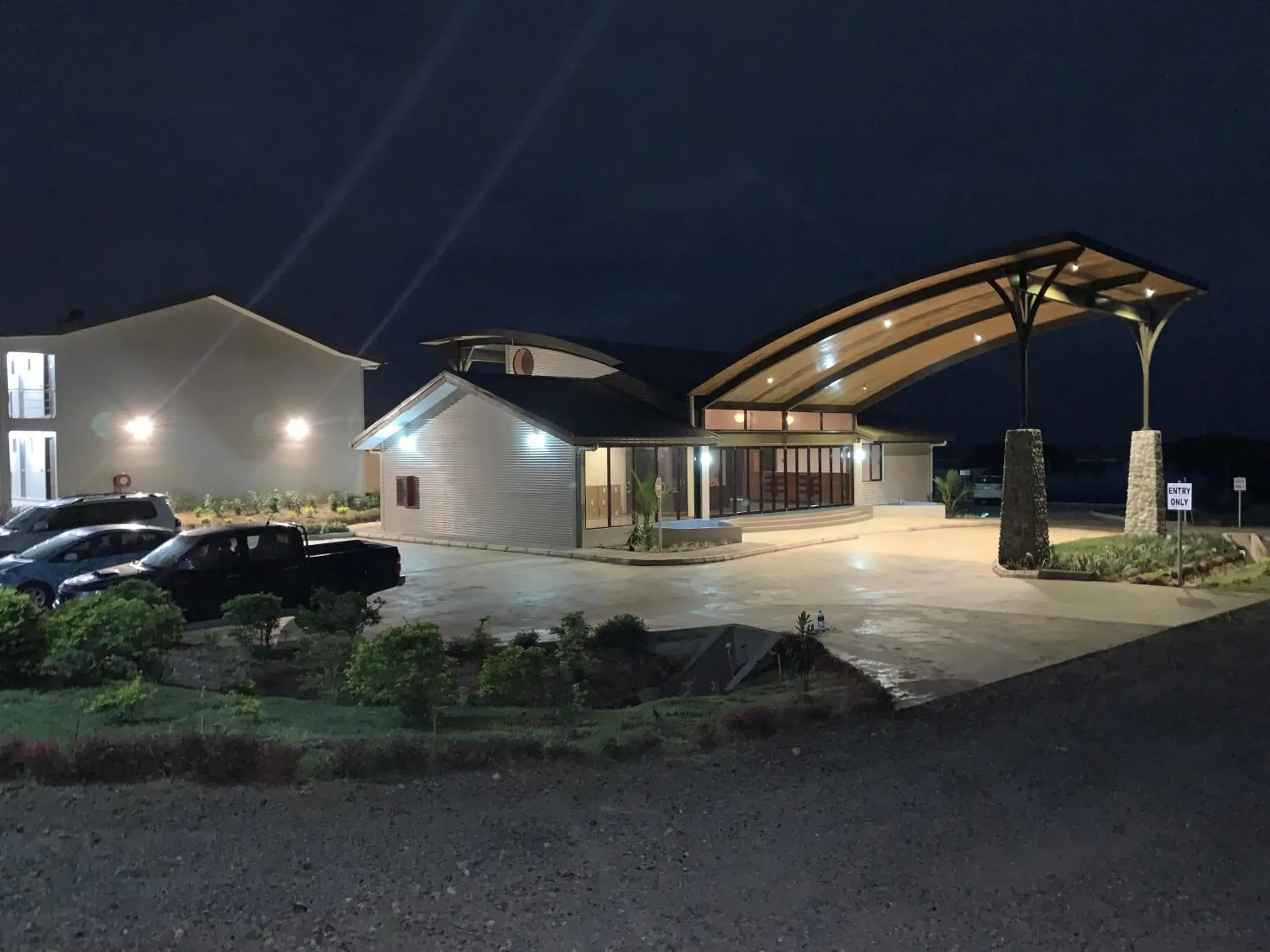 Facade/entrance in Yadua Bay Resort & Villas Facade/entrance in Yadua Bay Resort & Villas