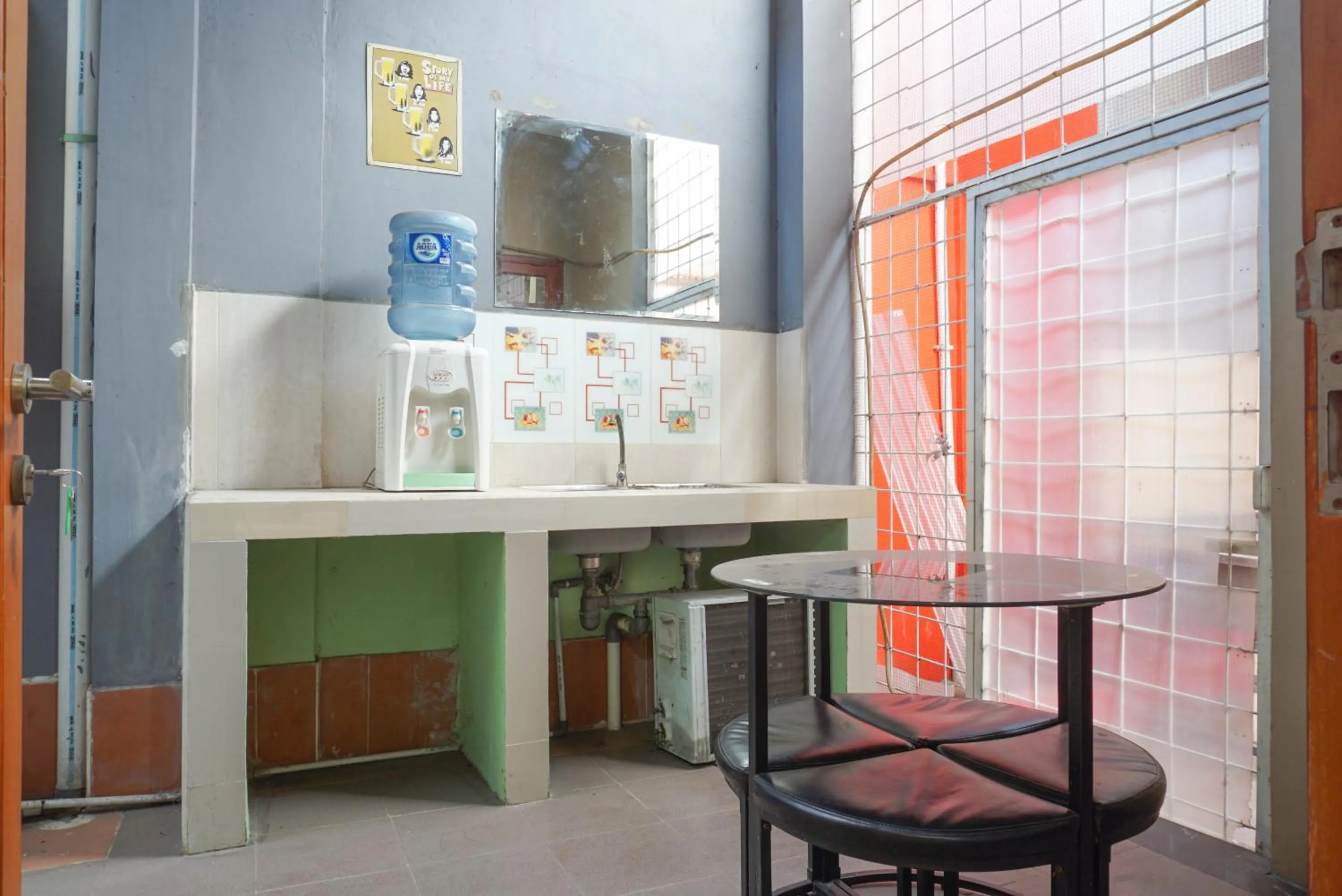 RedDoorz near Kemang Square