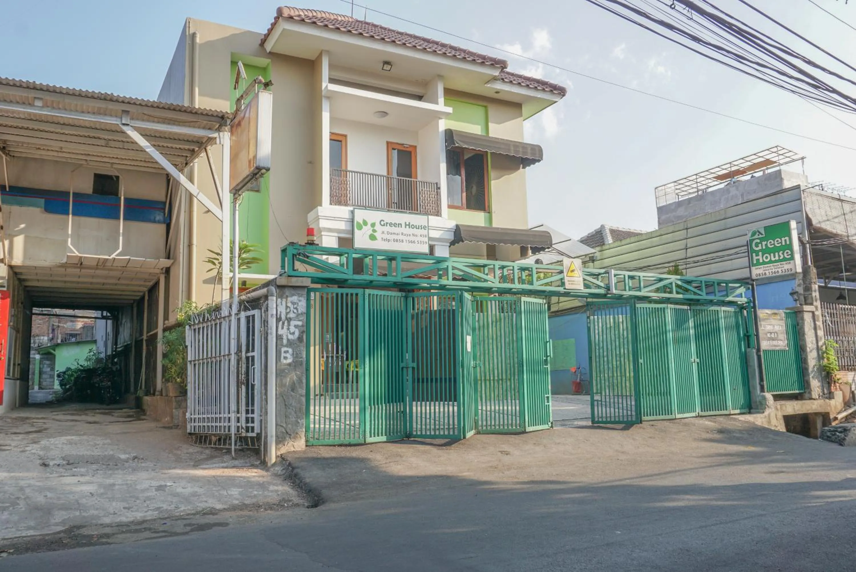 RedDoorz near Kemang Square