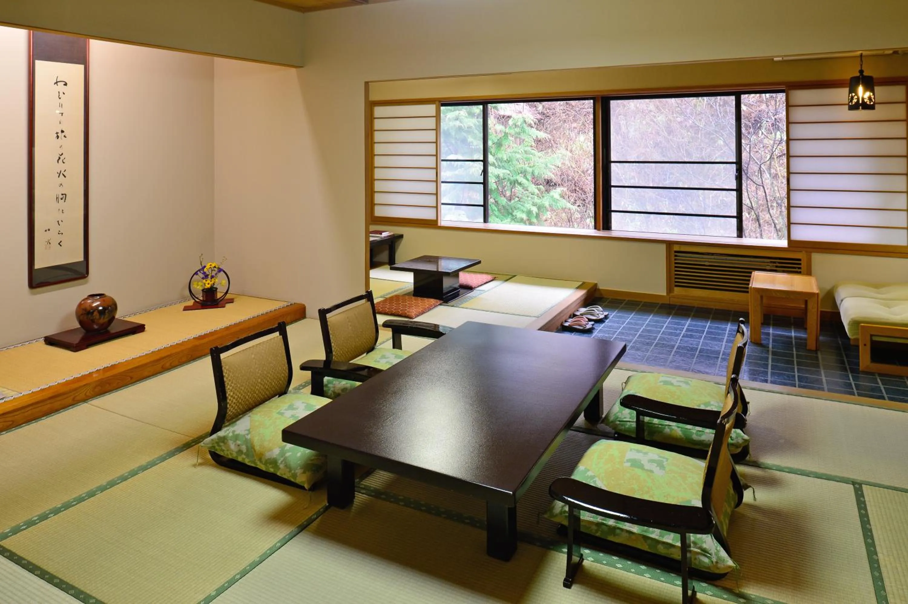 Photo of the whole room in Osakaya Ryokan