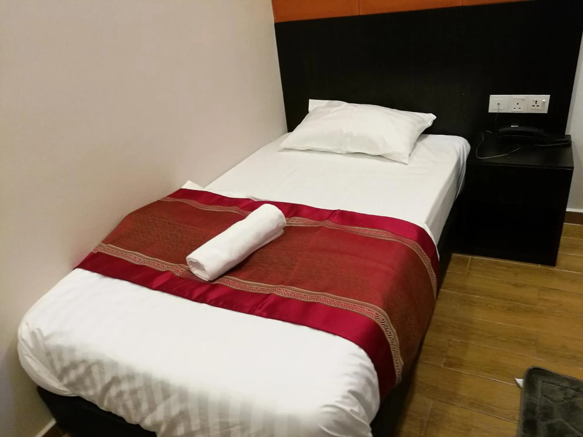 Photo of the whole room, Bed in D'Spark Hotel Bayu