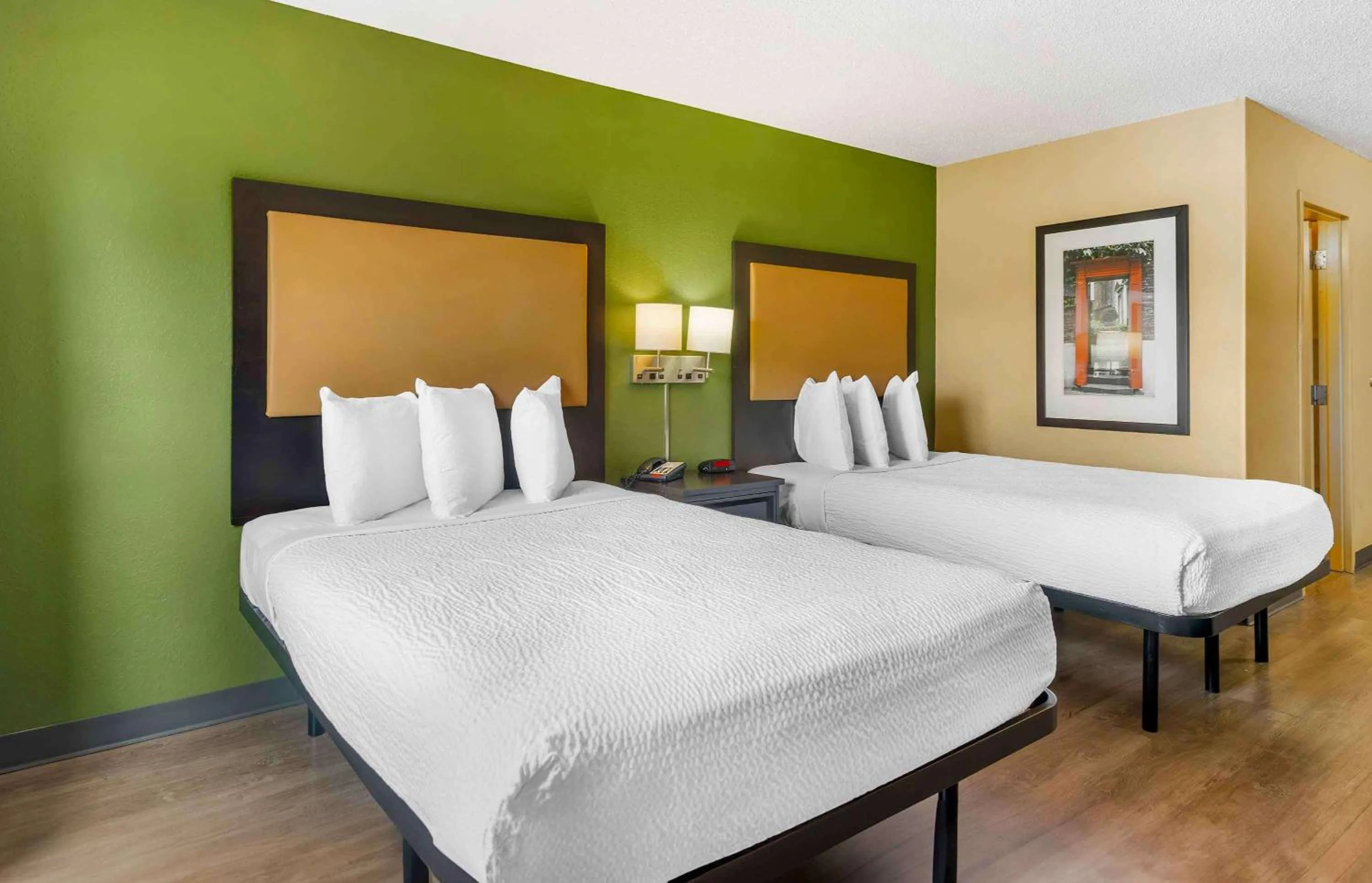 Bedroom, Bed in Extended Stay America Select Suites - Tampa - North - USF - Attractions
