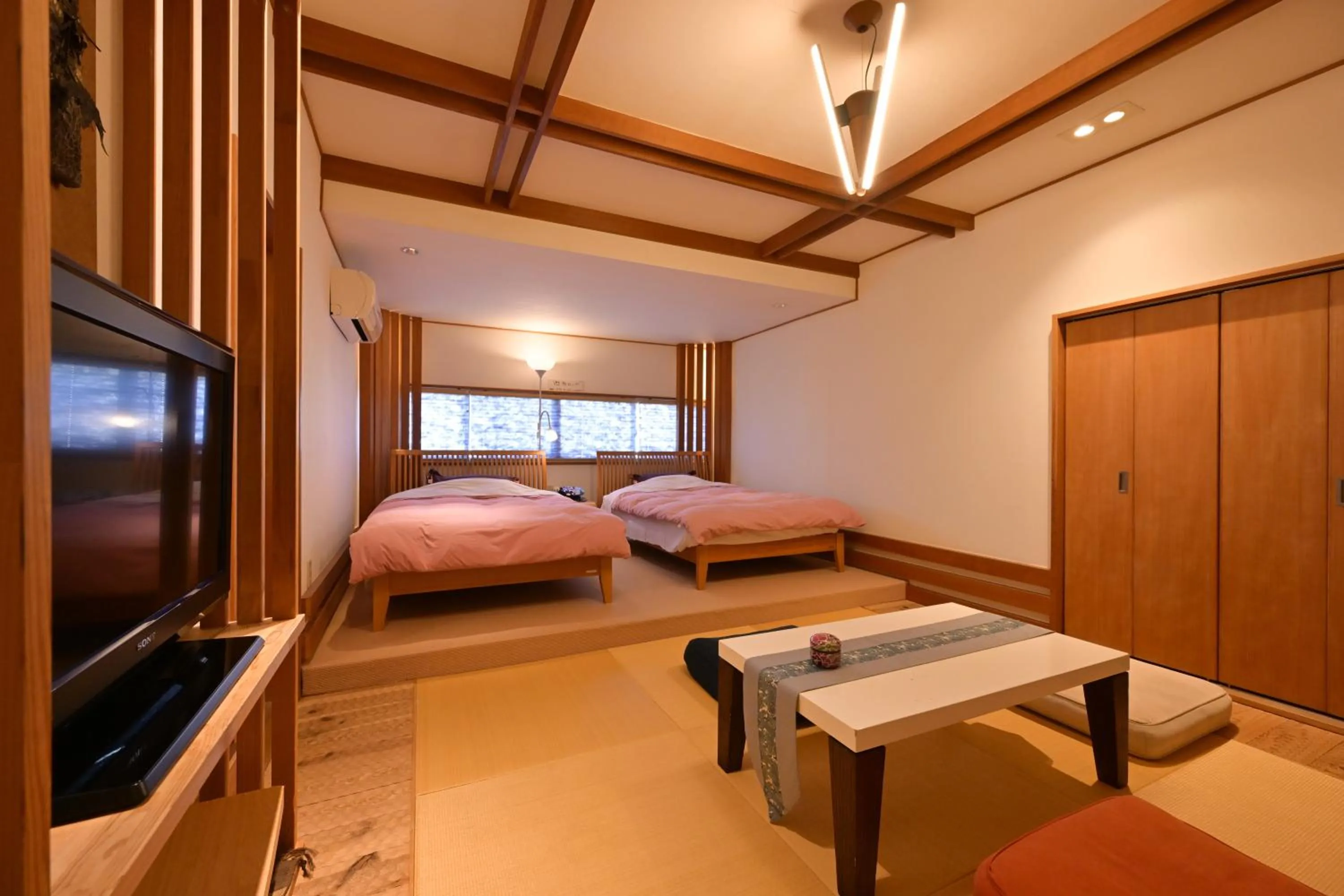 Bed in Akari no Yado Okabe