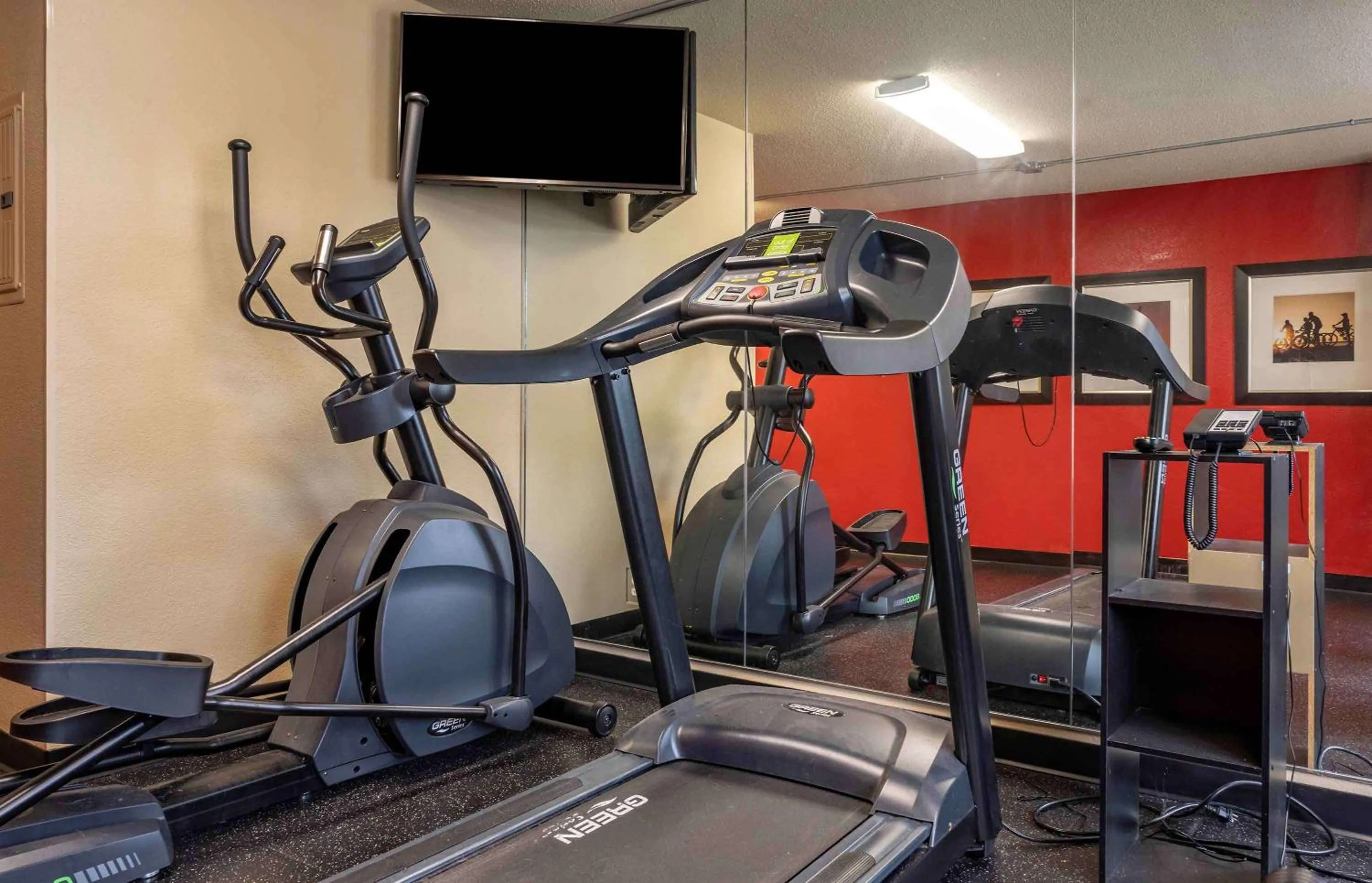 Fitness centre/facilities in Extended Stay America Suites - Pittsburgh - West Mifflin