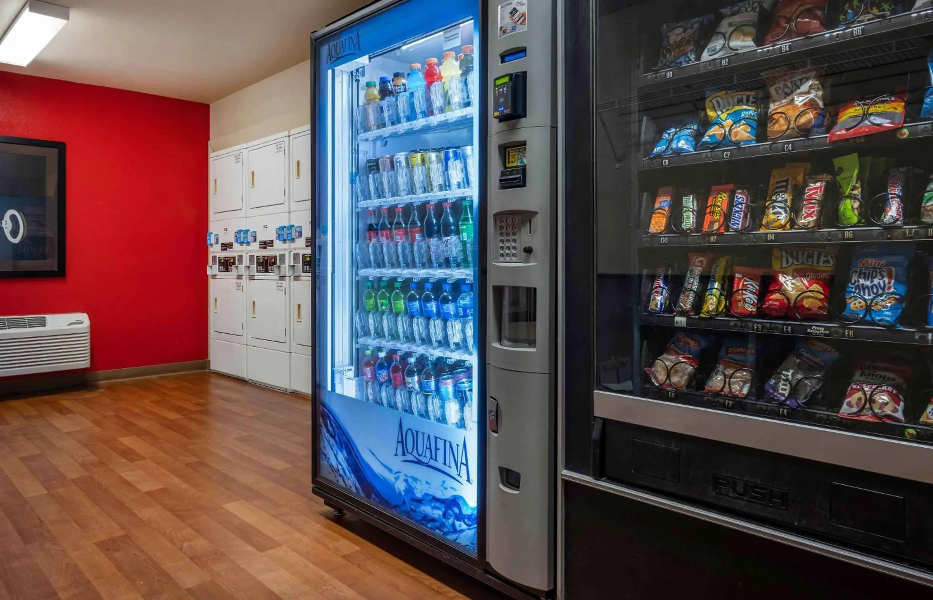 Property building in Extended Stay America Suites - Pittsburgh - West Mifflin Property building in Extended Stay America Suites - Pittsburgh - West Mifflin