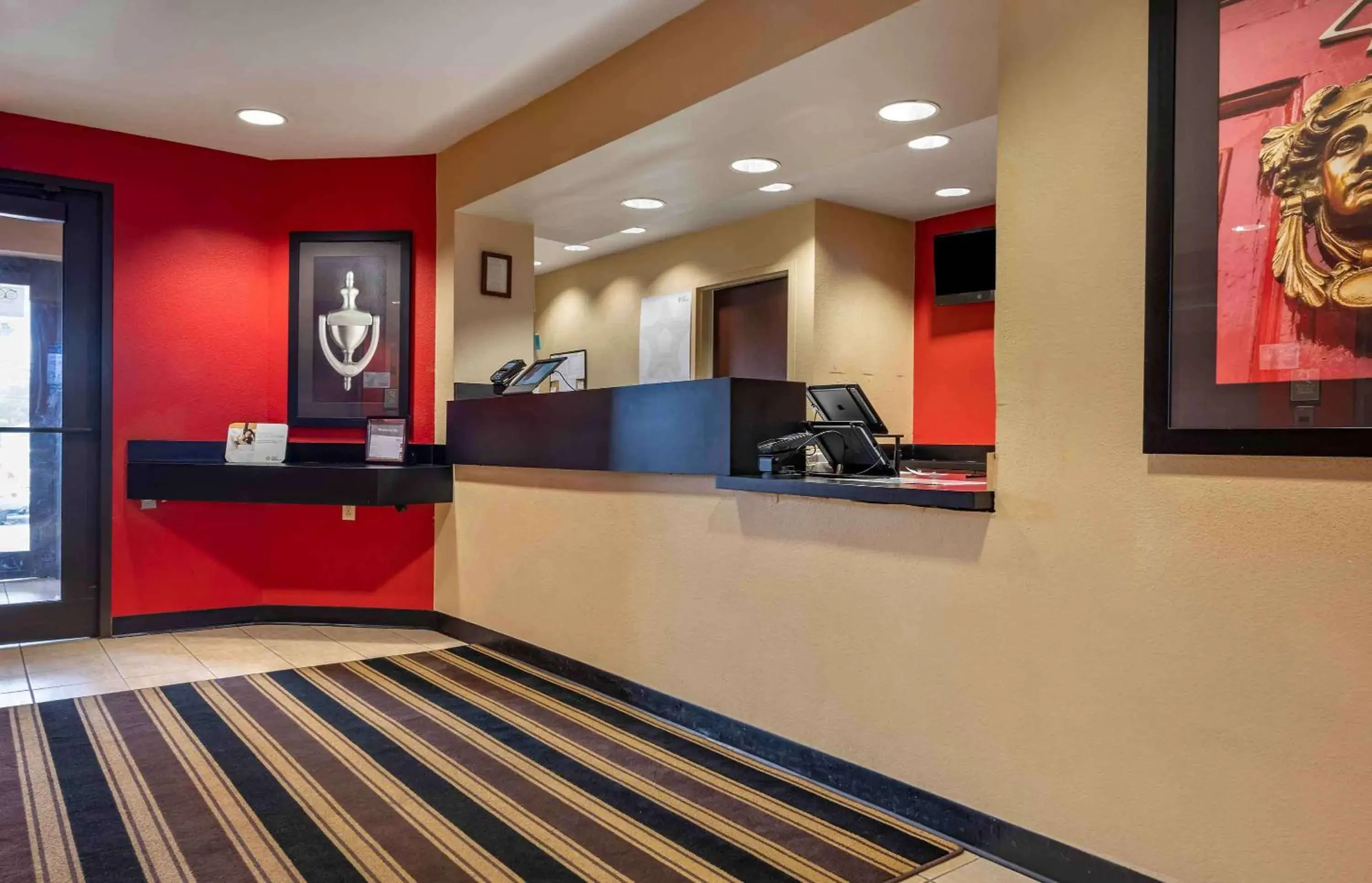 Lobby or reception in Extended Stay America Suites - Pittsburgh - West Mifflin Lobby or reception in Extended Stay America Suites - Pittsburgh - West Mifflin