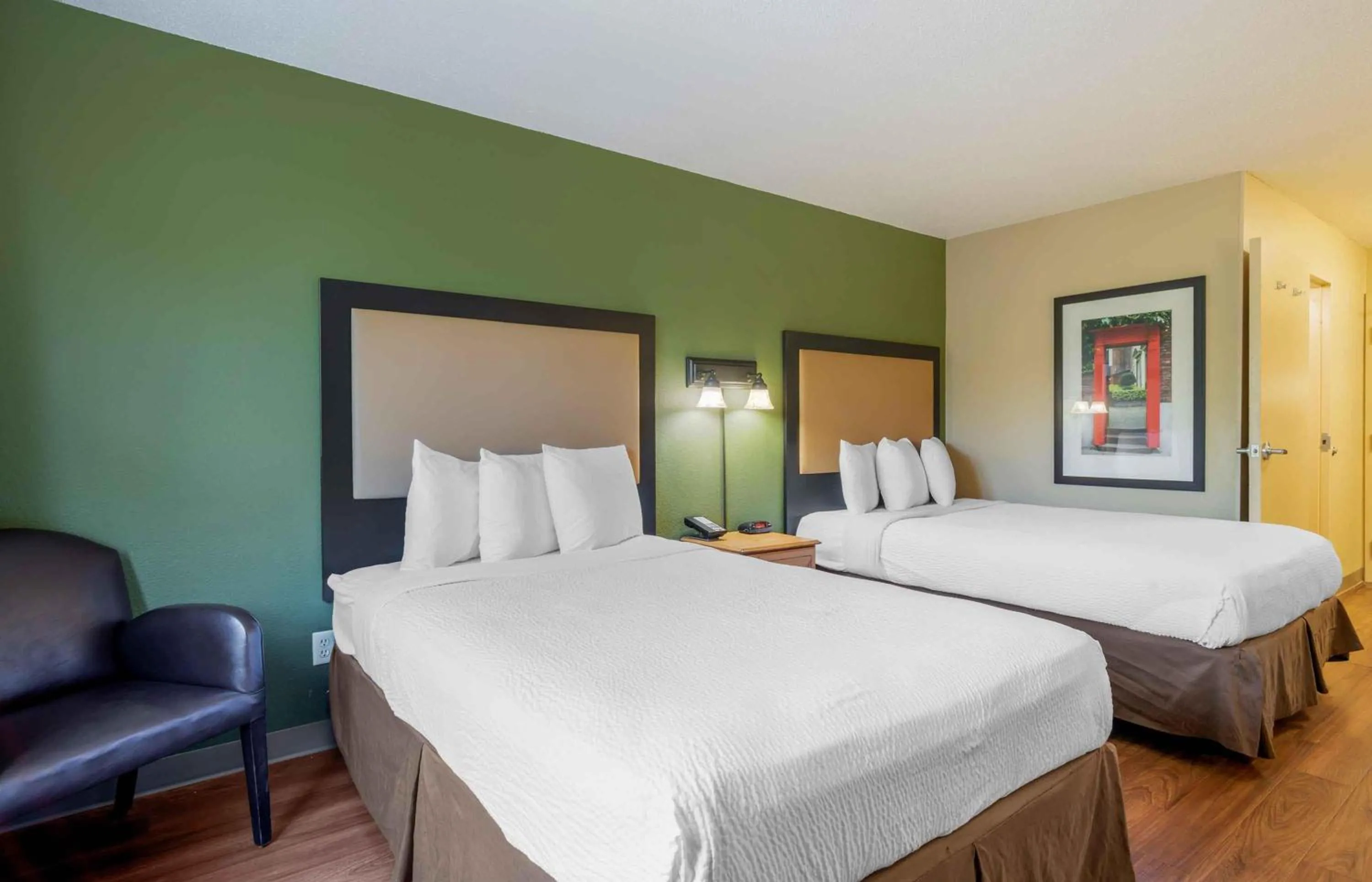 Bedroom, Bed in Extended Stay America Suites - Baltimore - Bel Air - Aberdeen