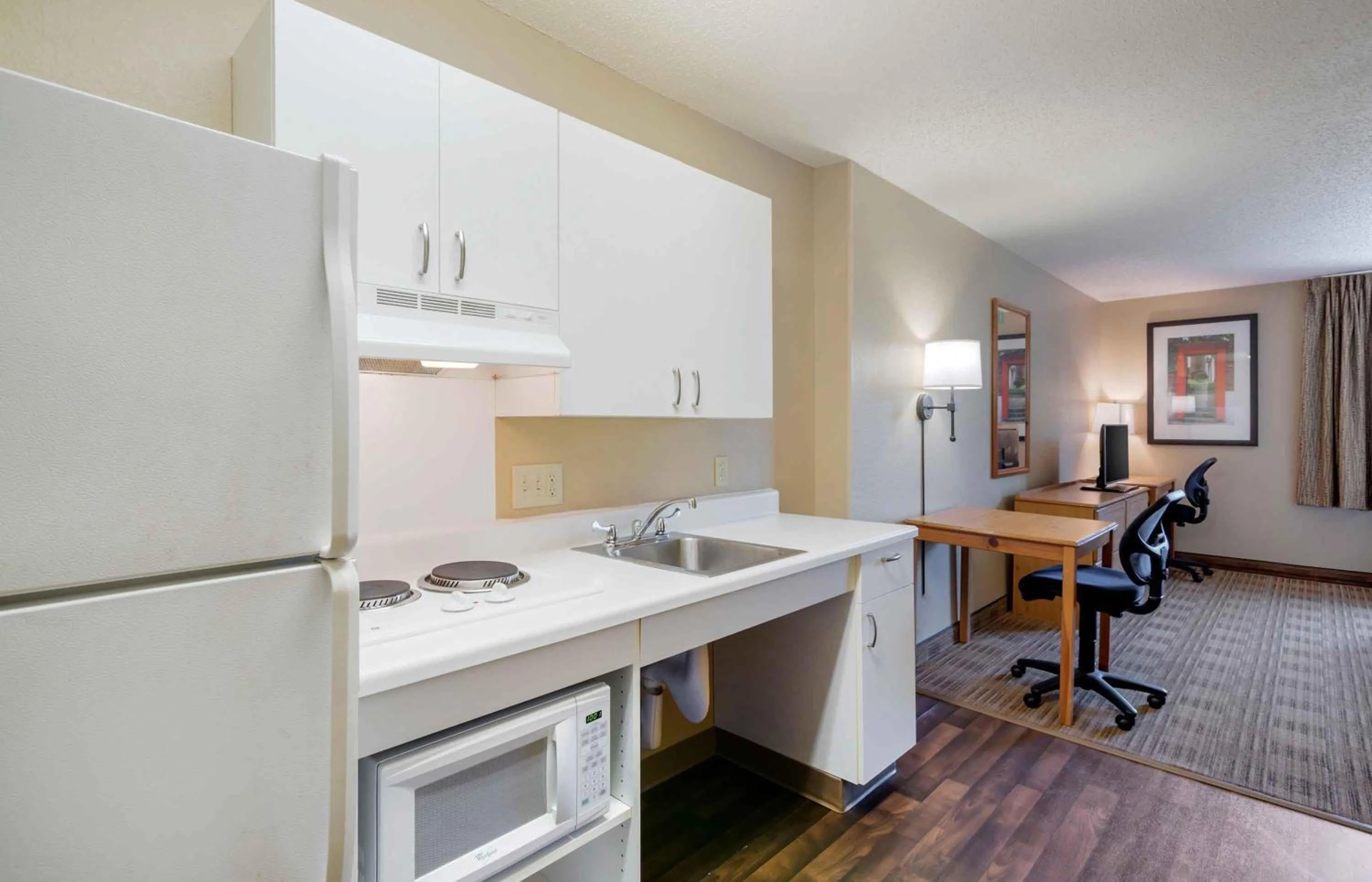 Kitchen or kitchenette in Extended Stay America Suites - Baltimore - Bel Air - Aberdeen