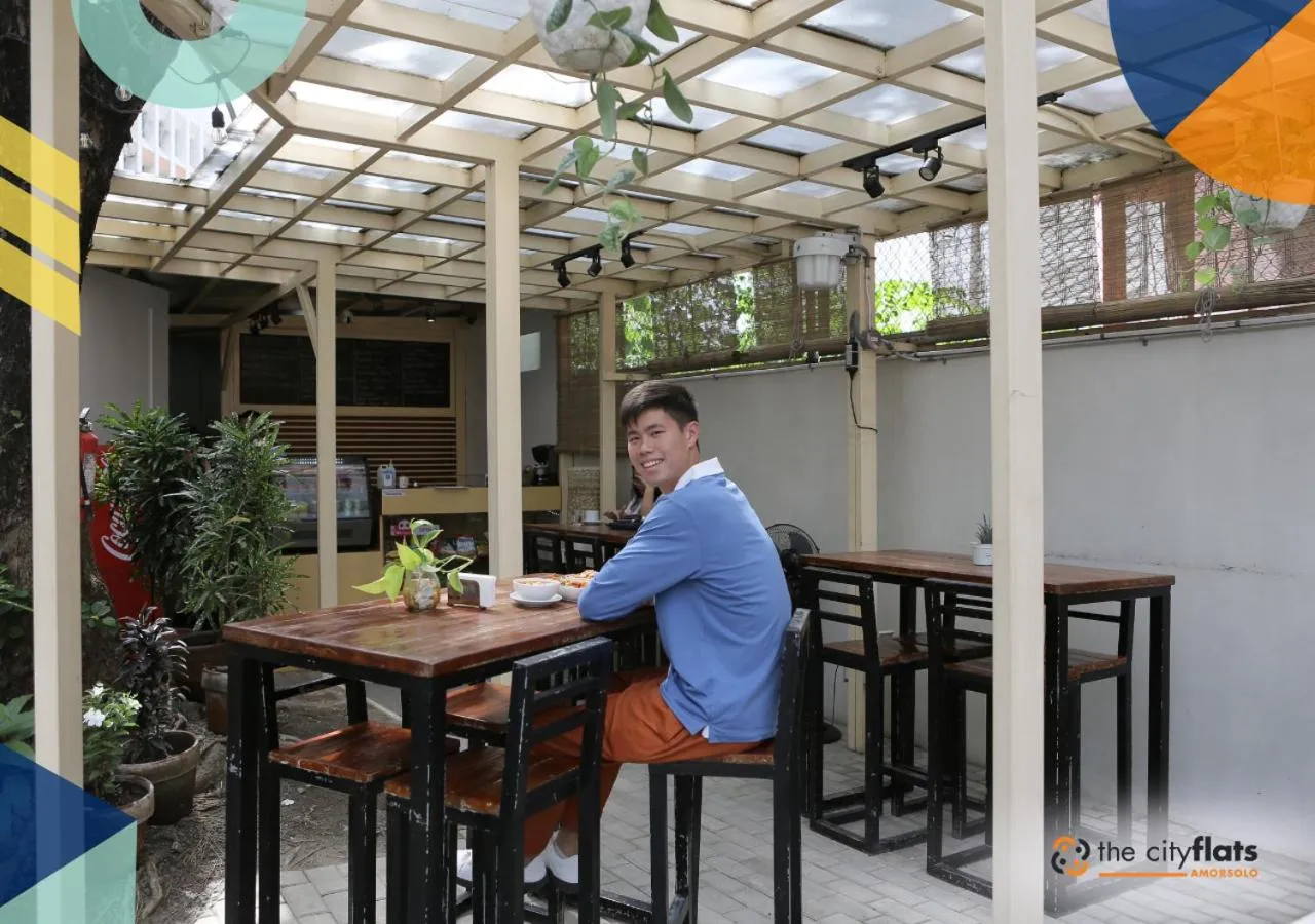 Restaurant/places to eat in The City Flats Amorsolo