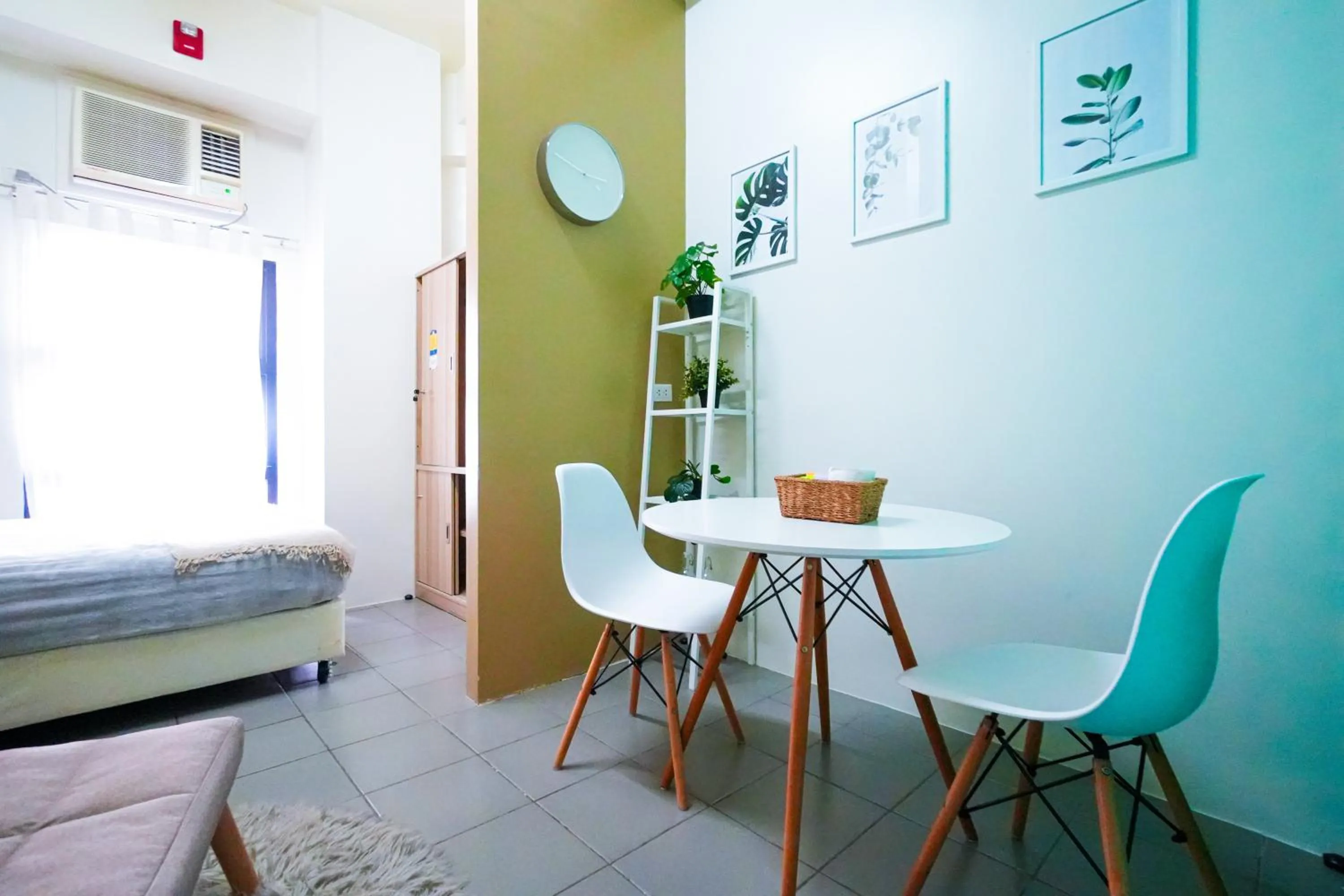 Bed in The City Flats Amorsolo