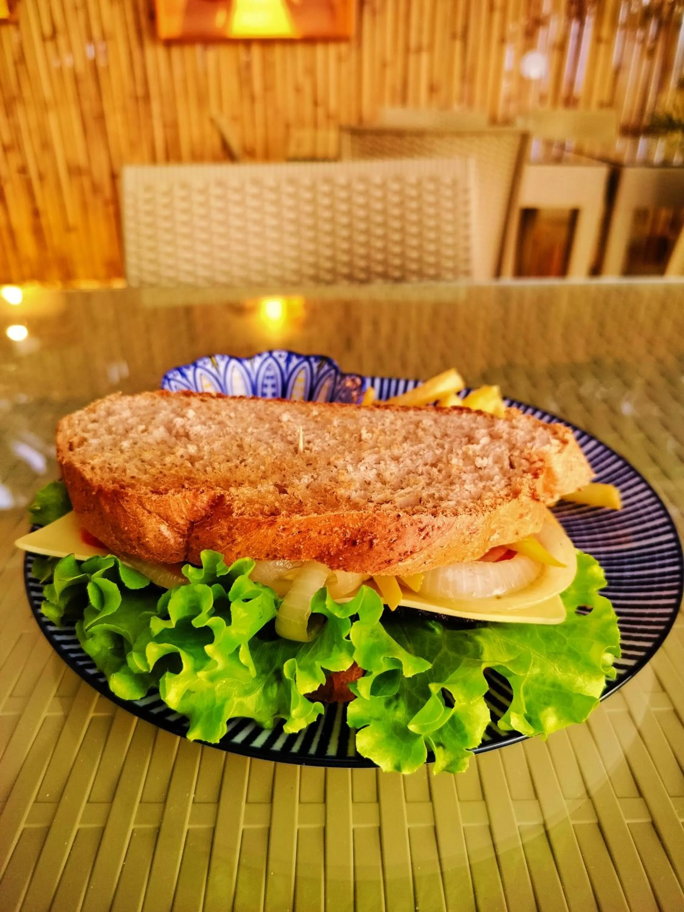 Restaurant/places to eat in Swakihan Guest House