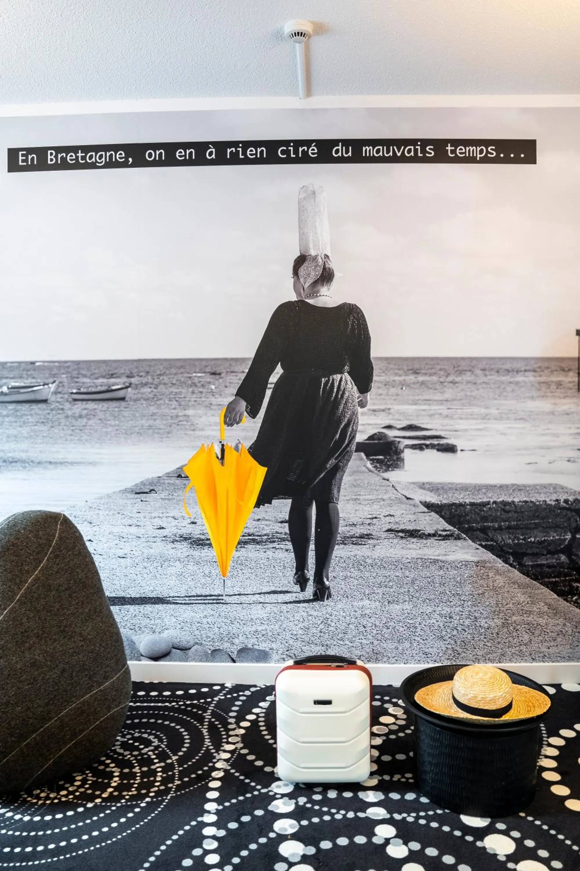 Decorative detail in ibis Styles Saint Brieuc Plerin