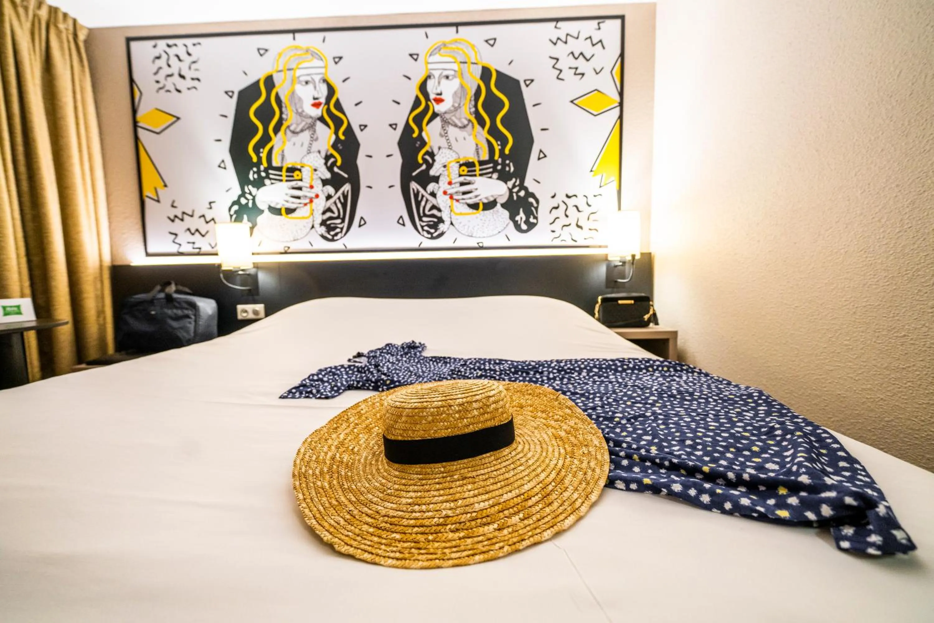 Photo of the whole room, Bed in ibis Styles Saint Brieuc Plerin