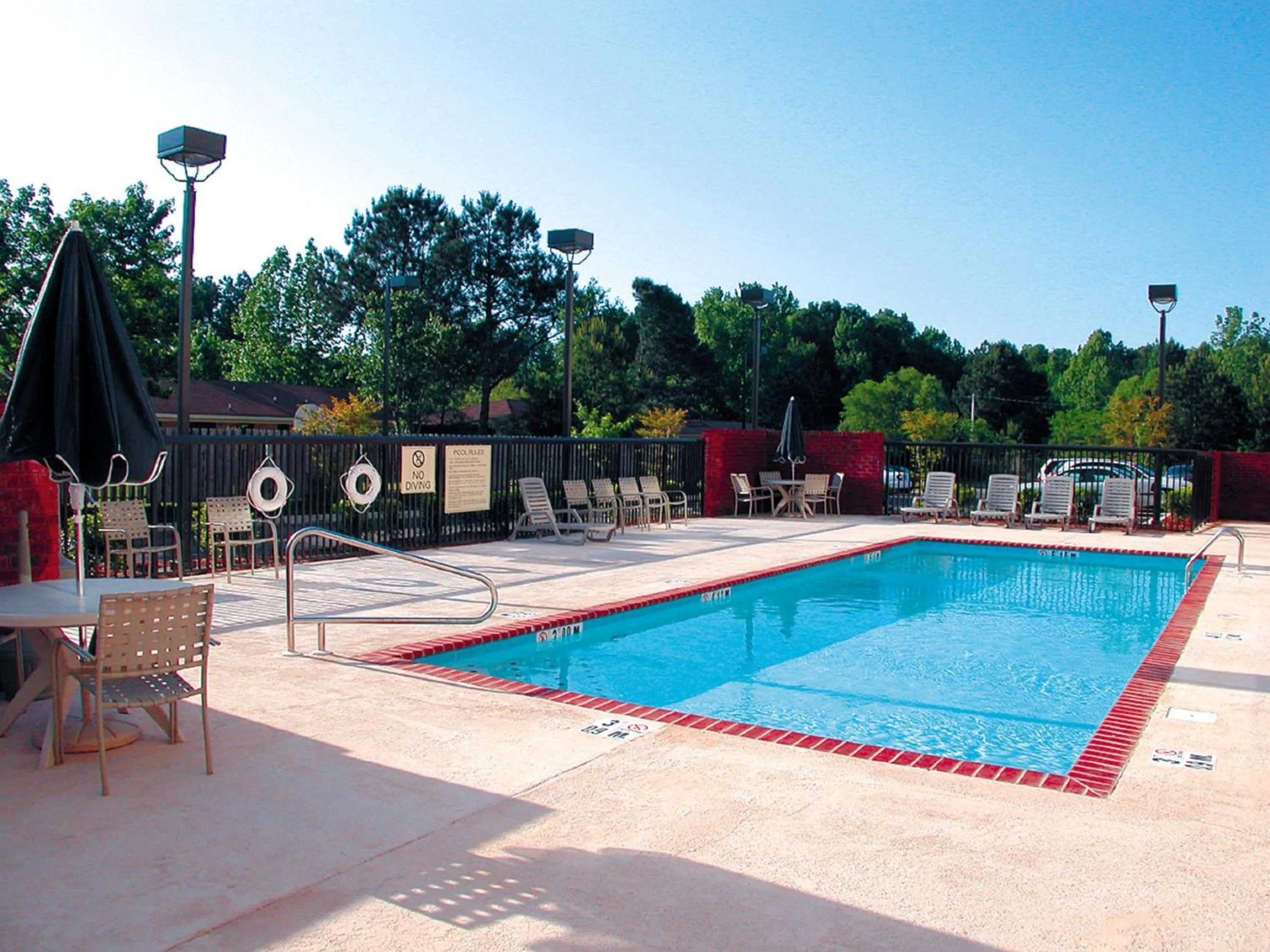 Swimming pool in Holiday Inn Express & Suites Tupelo by IHG