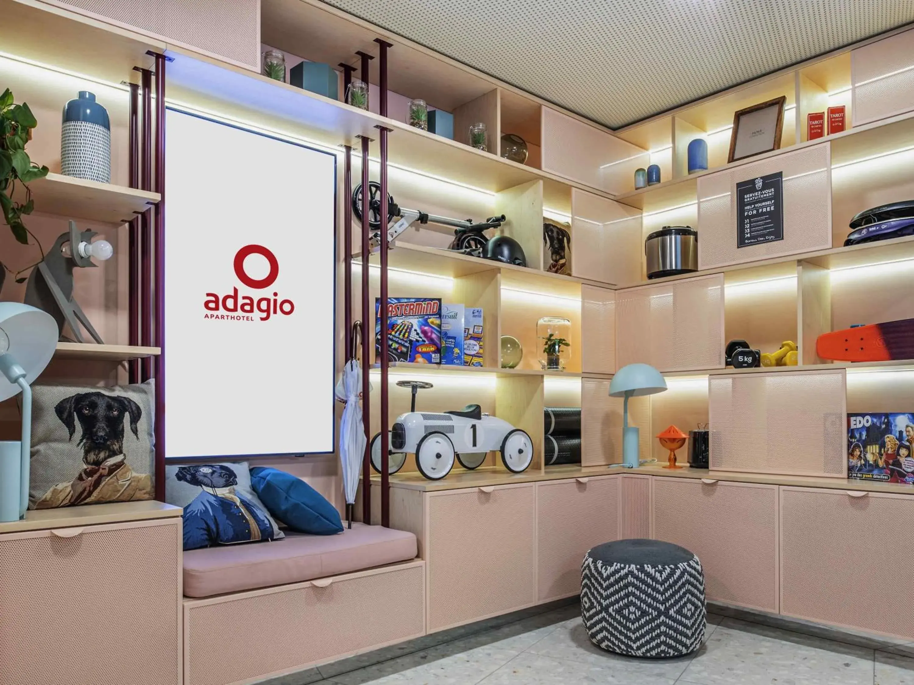 Lobby or reception in Aparthotel Adagio Paris Nation Lobby or reception in Aparthotel Adagio Paris Nation