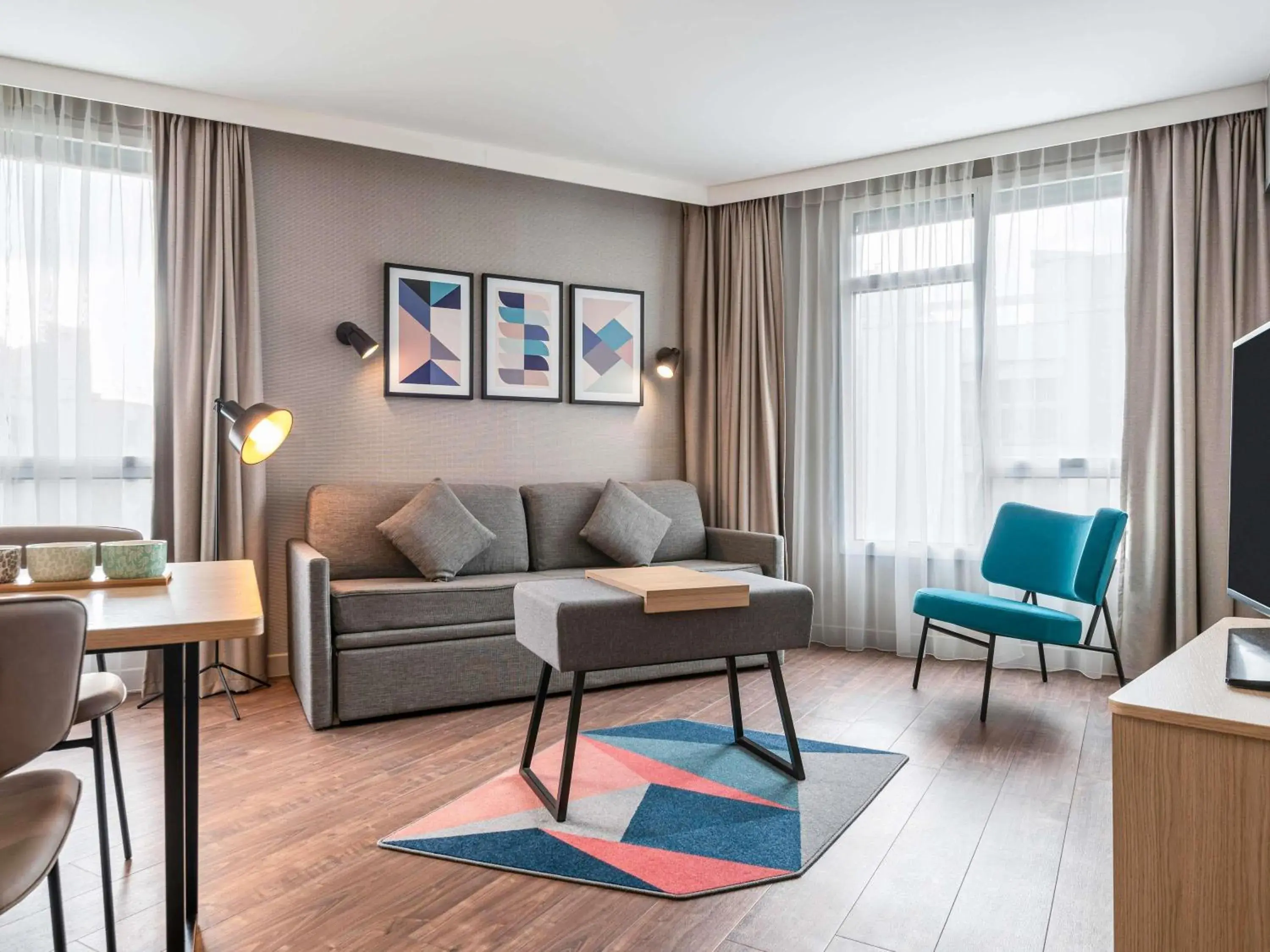 Property building in Aparthotel Adagio Paris Nation Property building in Aparthotel Adagio Paris Nation