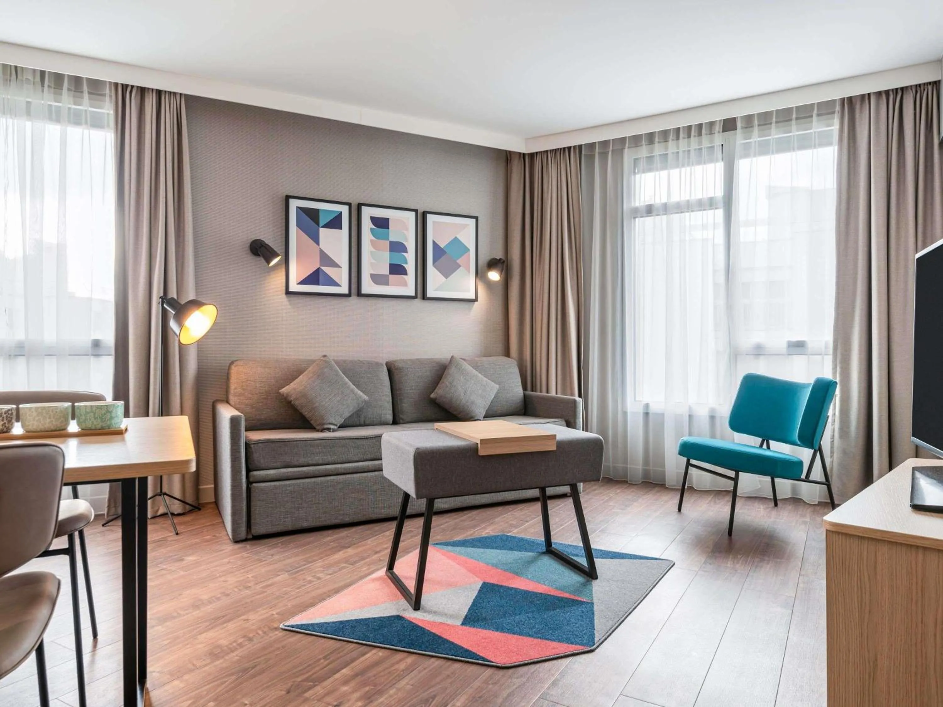 Property building in Aparthotel Adagio Paris Nation
