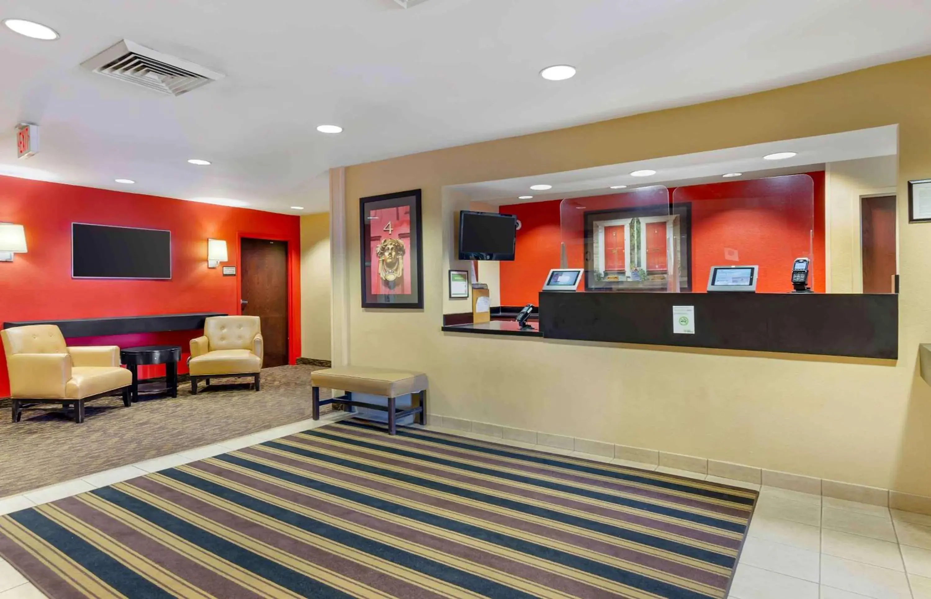 Lobby or reception in Extended Stay America Suites - Lynchburg - University Blvd Lobby or reception in Extended Stay America Suites - Lynchburg - University Blvd