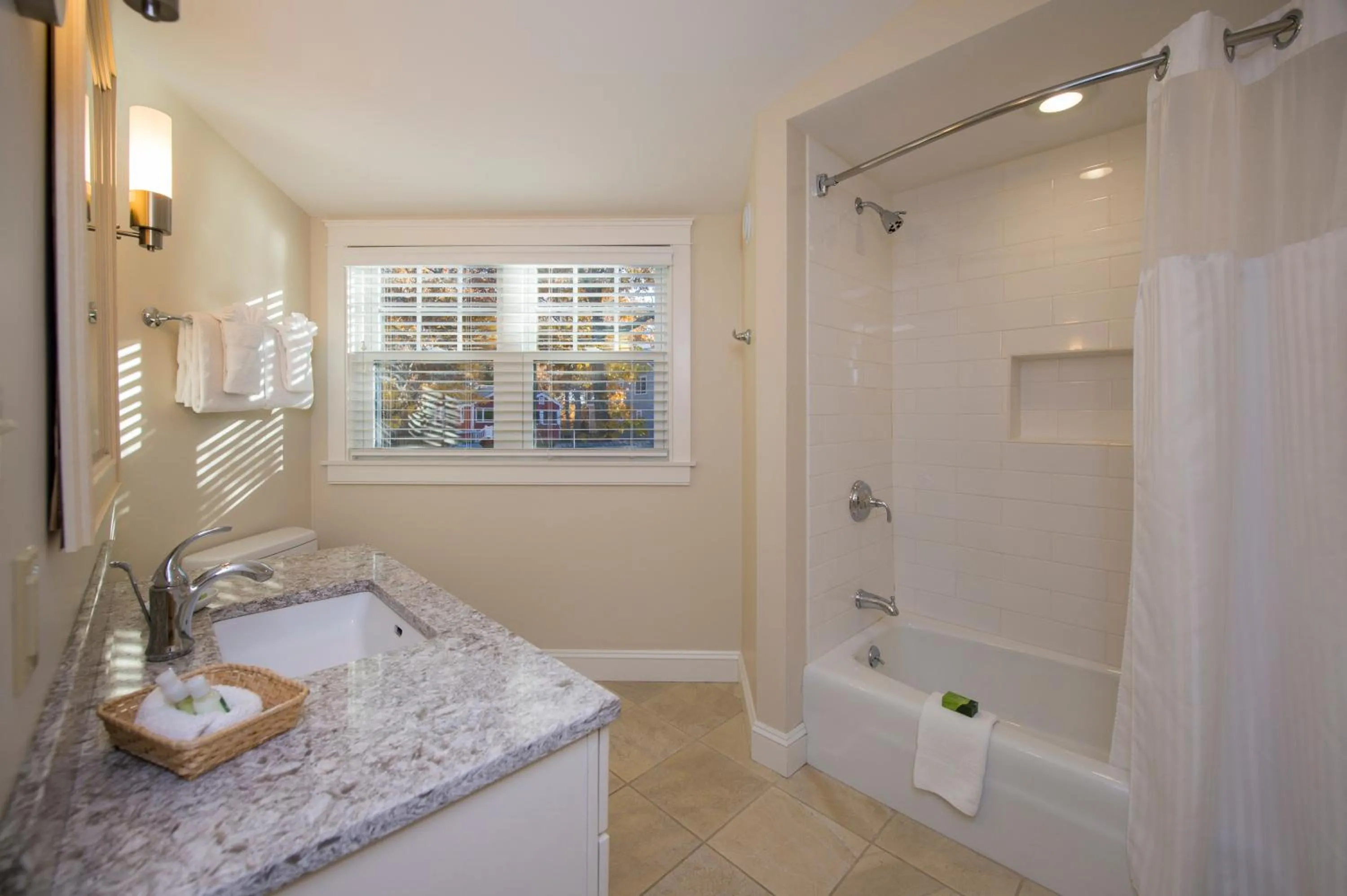 Bathroom in Juniper Hill Inn