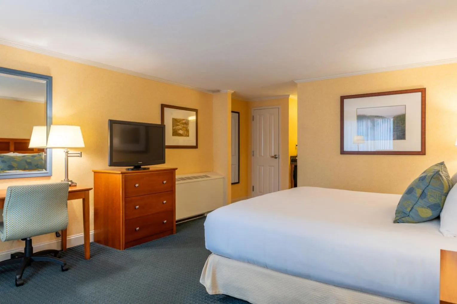 Bed in Juniper Hill Inn