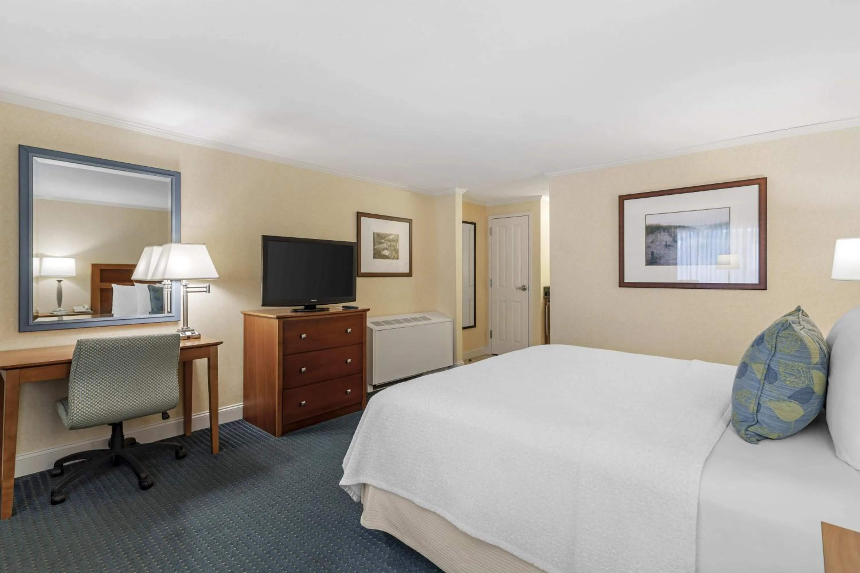 Bed in Juniper Hill Inn
