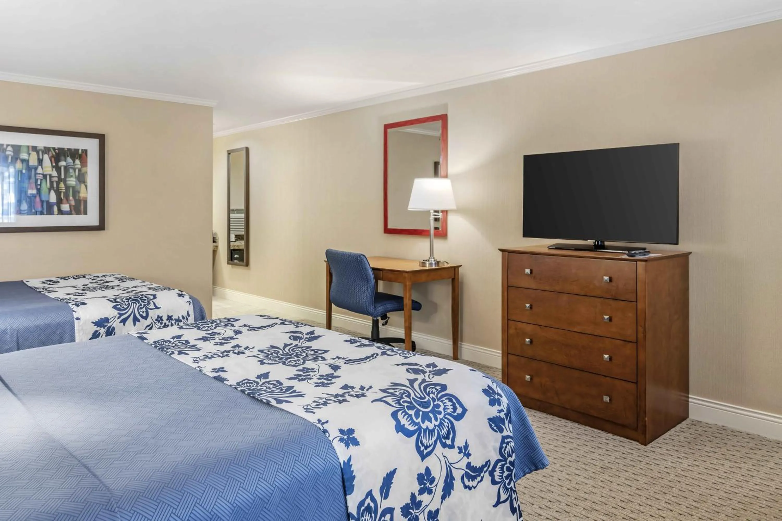 Bed in Juniper Hill Inn