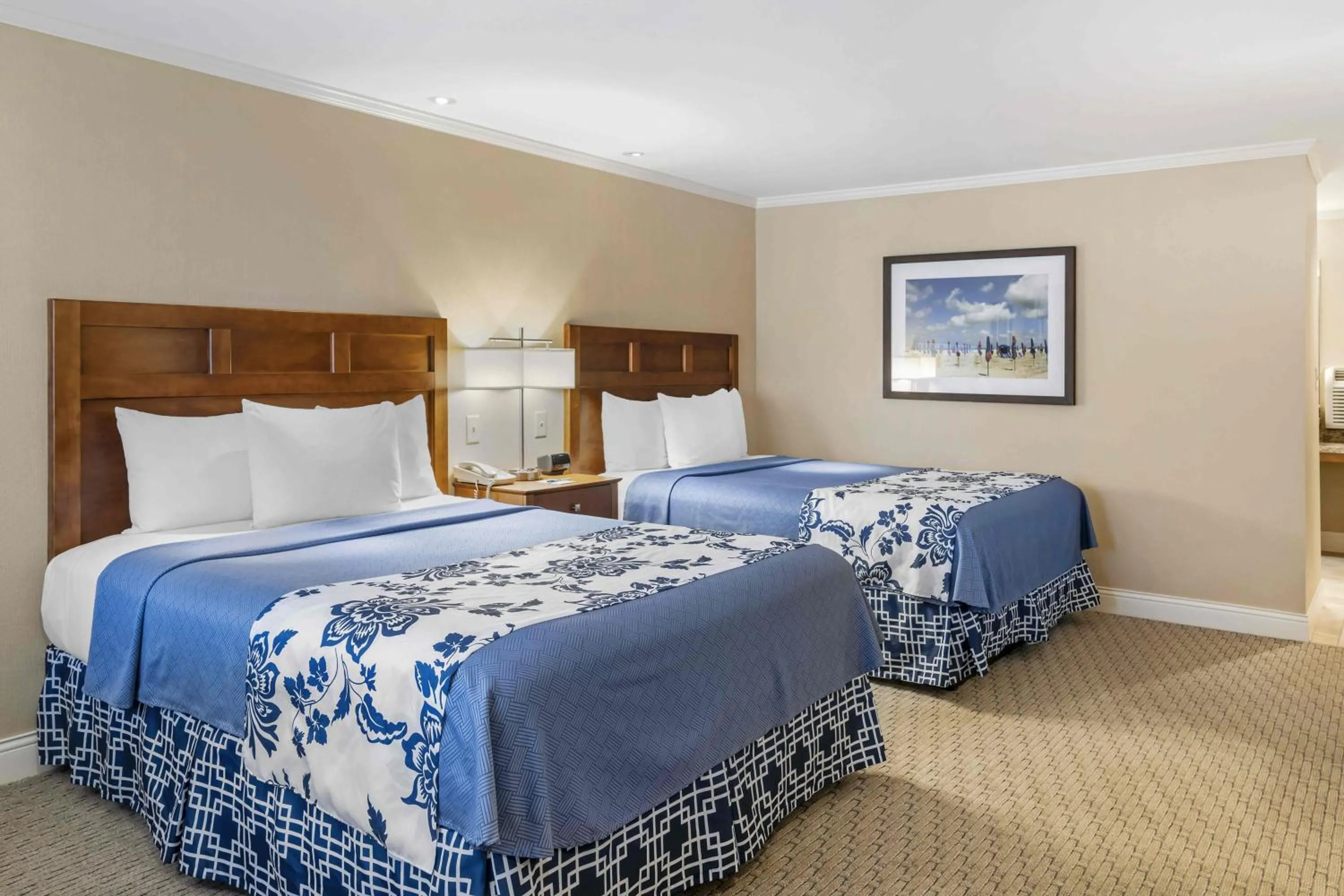 Bed in Juniper Hill Inn
