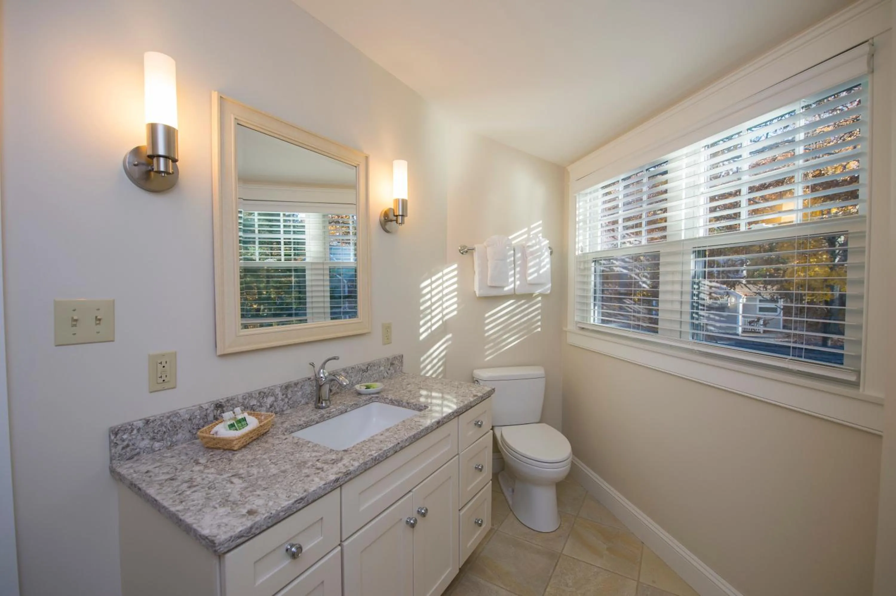Bathroom in Juniper Hill Inn