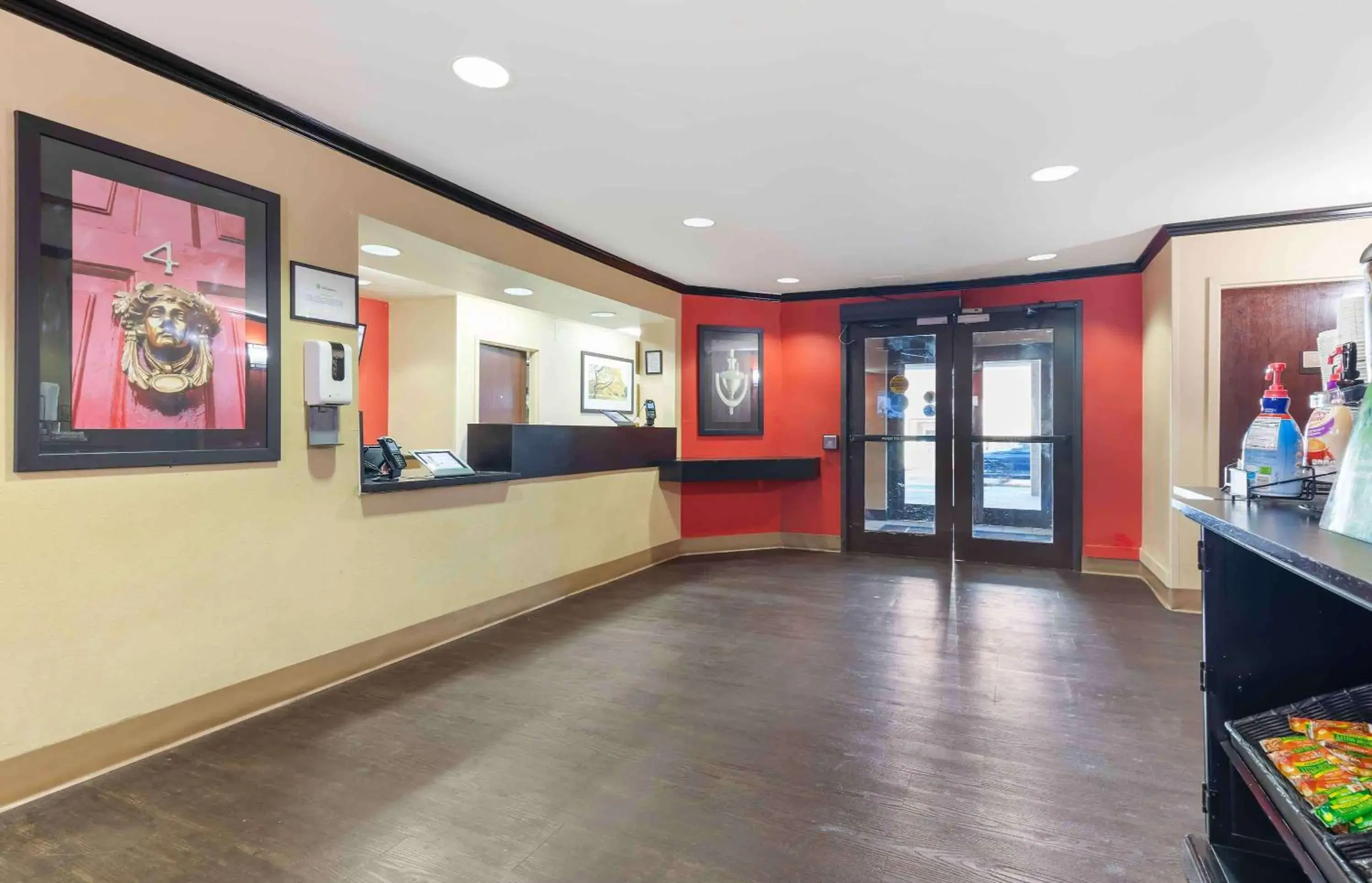 Lobby or reception in Extended Stay America Suites - Washington, DC - Gaithersburg - North Lobby or reception in Extended Stay America Suites - Washington, DC - Gaithersburg - North