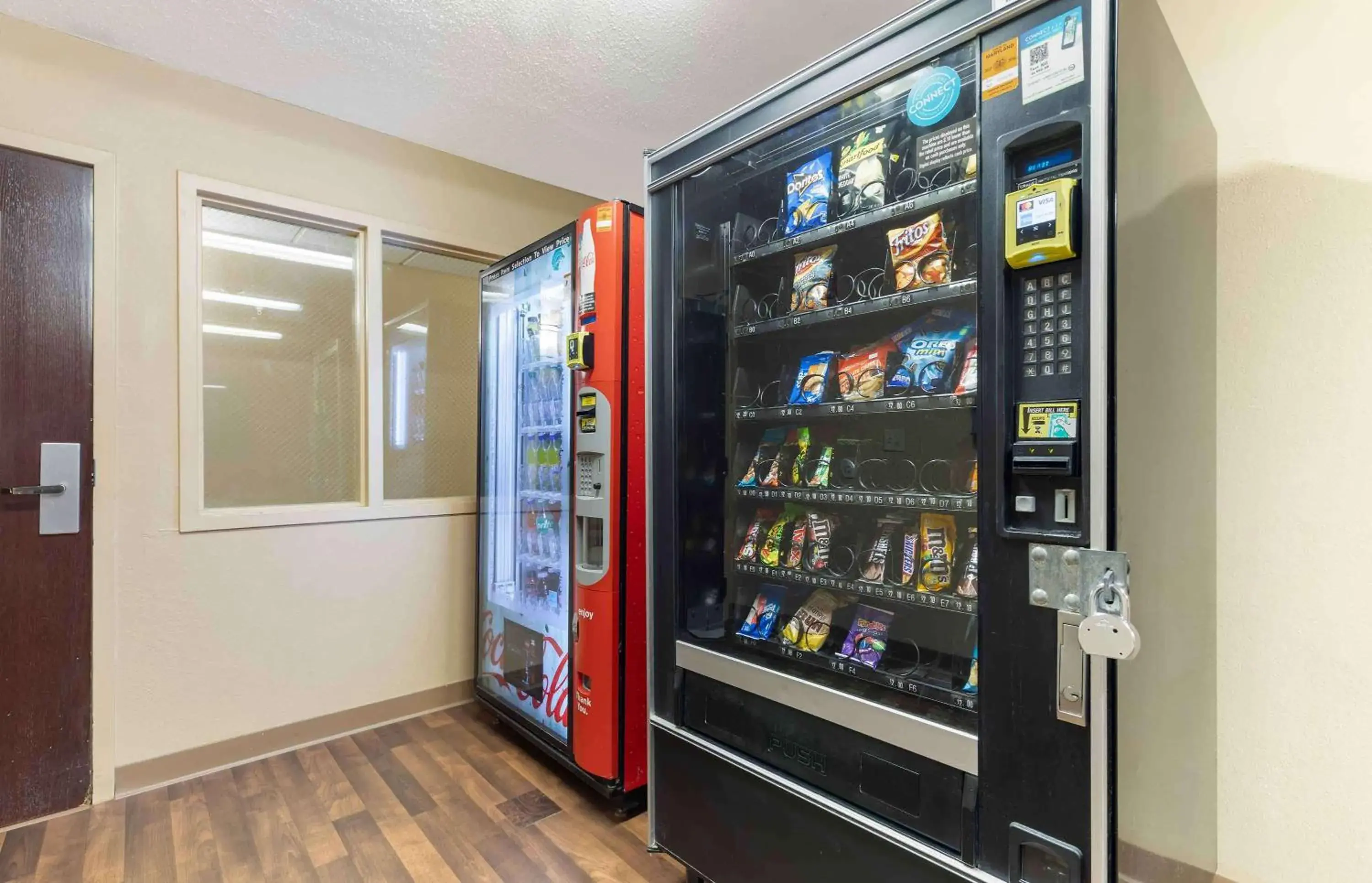 Property building in Extended Stay America Suites - Washington, DC - Gaithersburg - North Property building in Extended Stay America Suites - Washington, DC - Gaithersburg - North