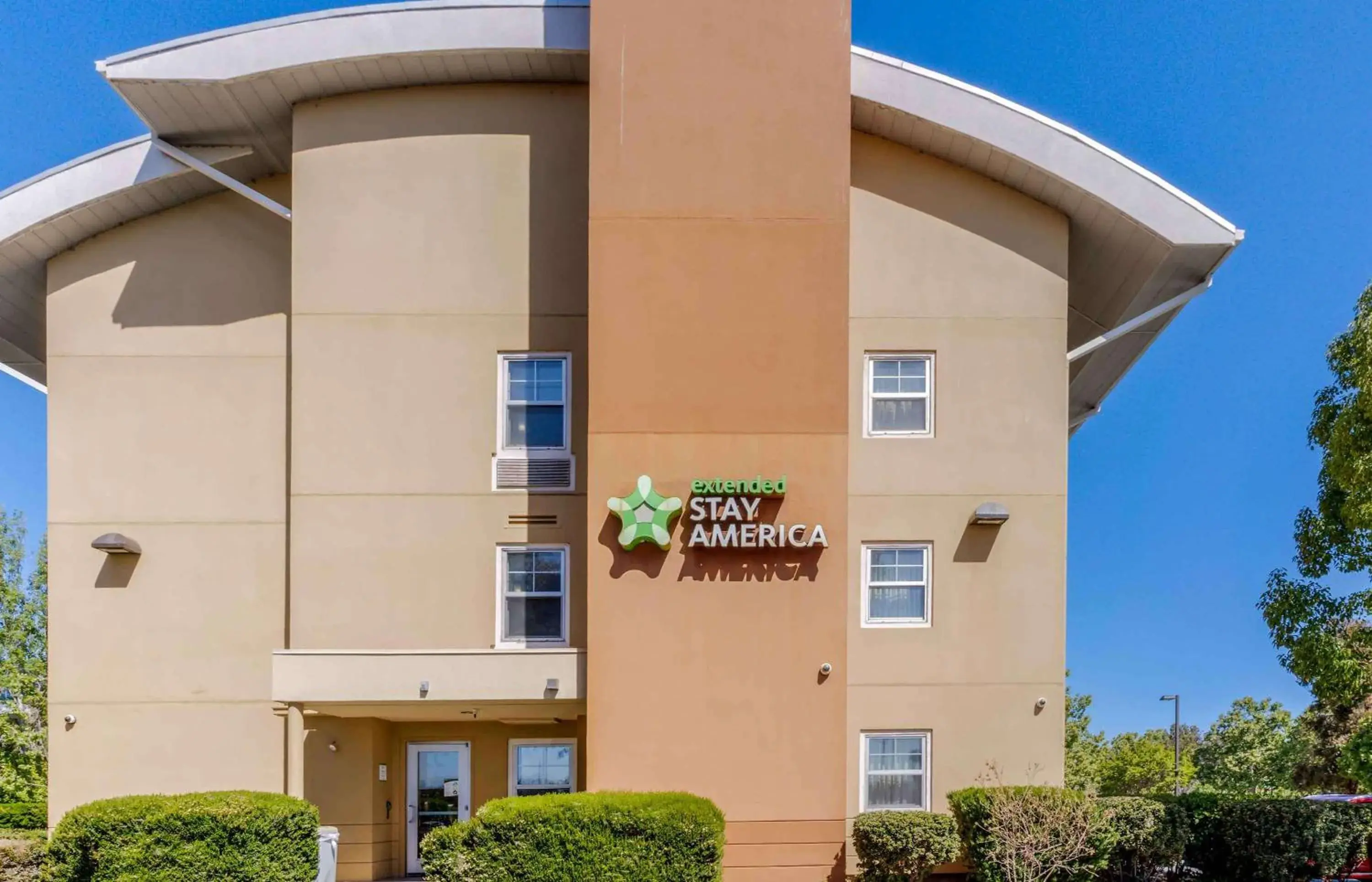 Property building in Extended Stay America Suites - San Jose - Santa Clara Property building in Extended Stay America Suites - San Jose - Santa Clara