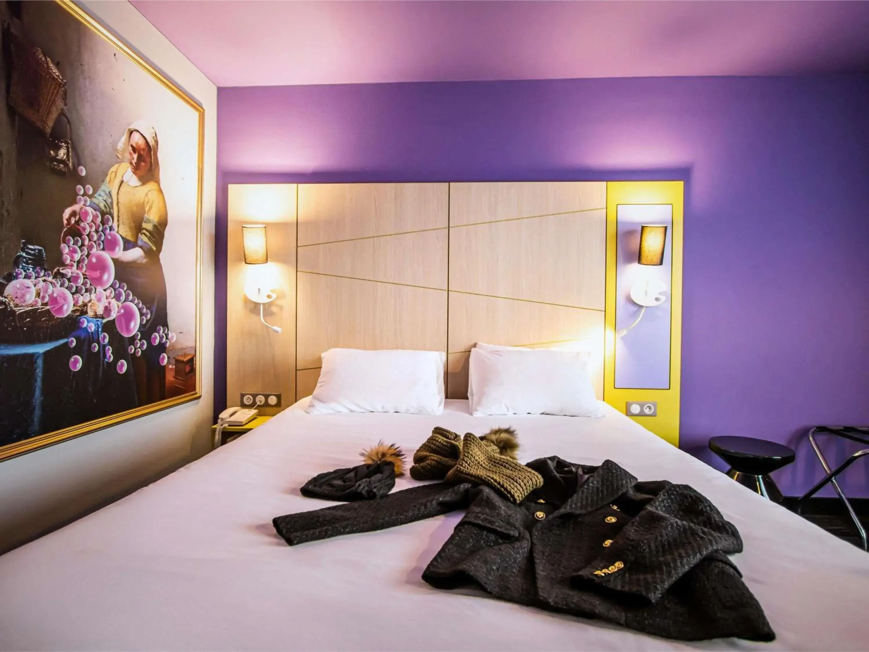 Property building, Bed in ibis Styles Honfleur Centre Historique Property building, Bed in ibis Styles Honfleur Centre Historique