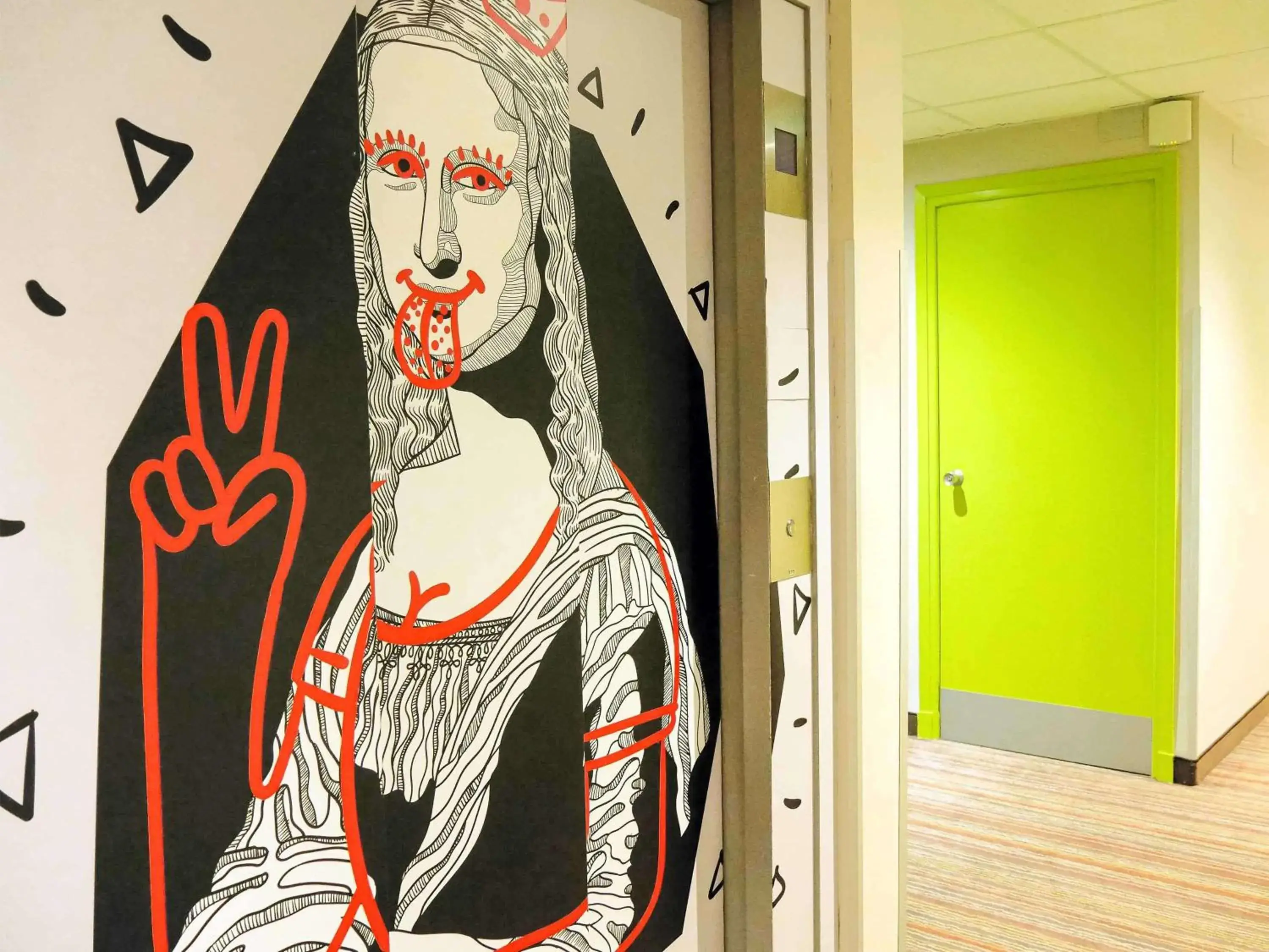 Property building in ibis Styles Honfleur Centre Historique Property building in ibis Styles Honfleur Centre Historique