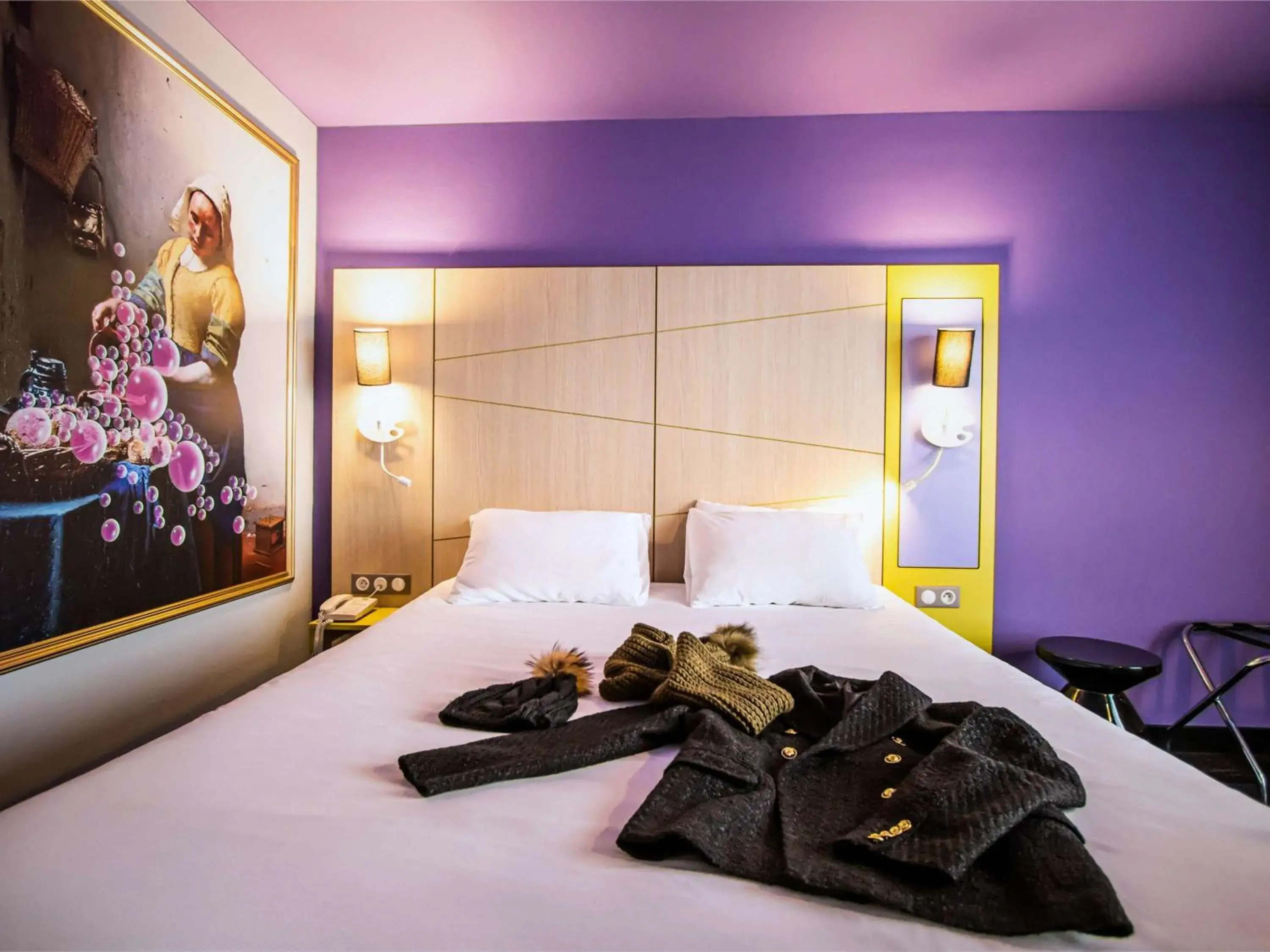 Bedroom, Bed in ibis Styles Honfleur Centre Historique Bedroom, Bed in ibis Styles Honfleur Centre Historique
