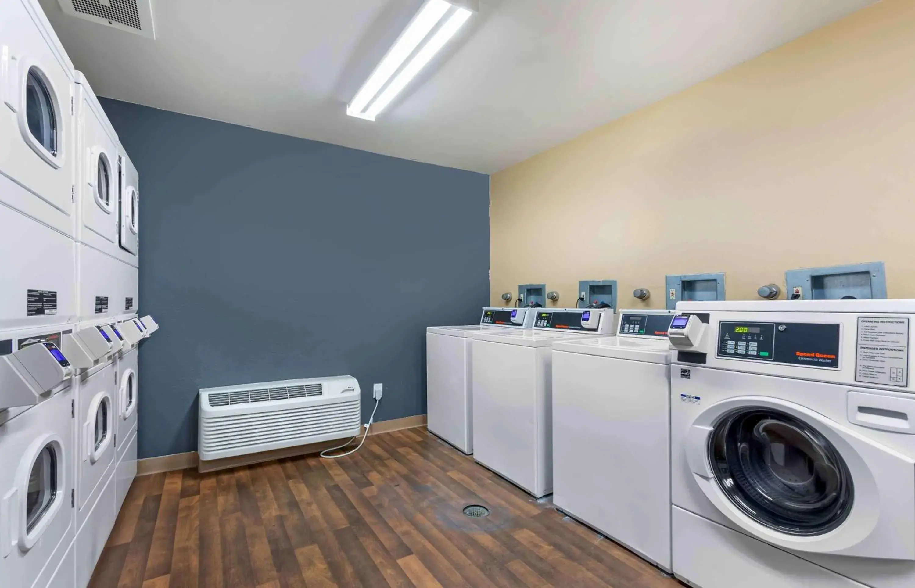 Property building in Extended Stay America Suites - Albuquerque - Rio Rancho Property building in Extended Stay America Suites - Albuquerque - Rio Rancho