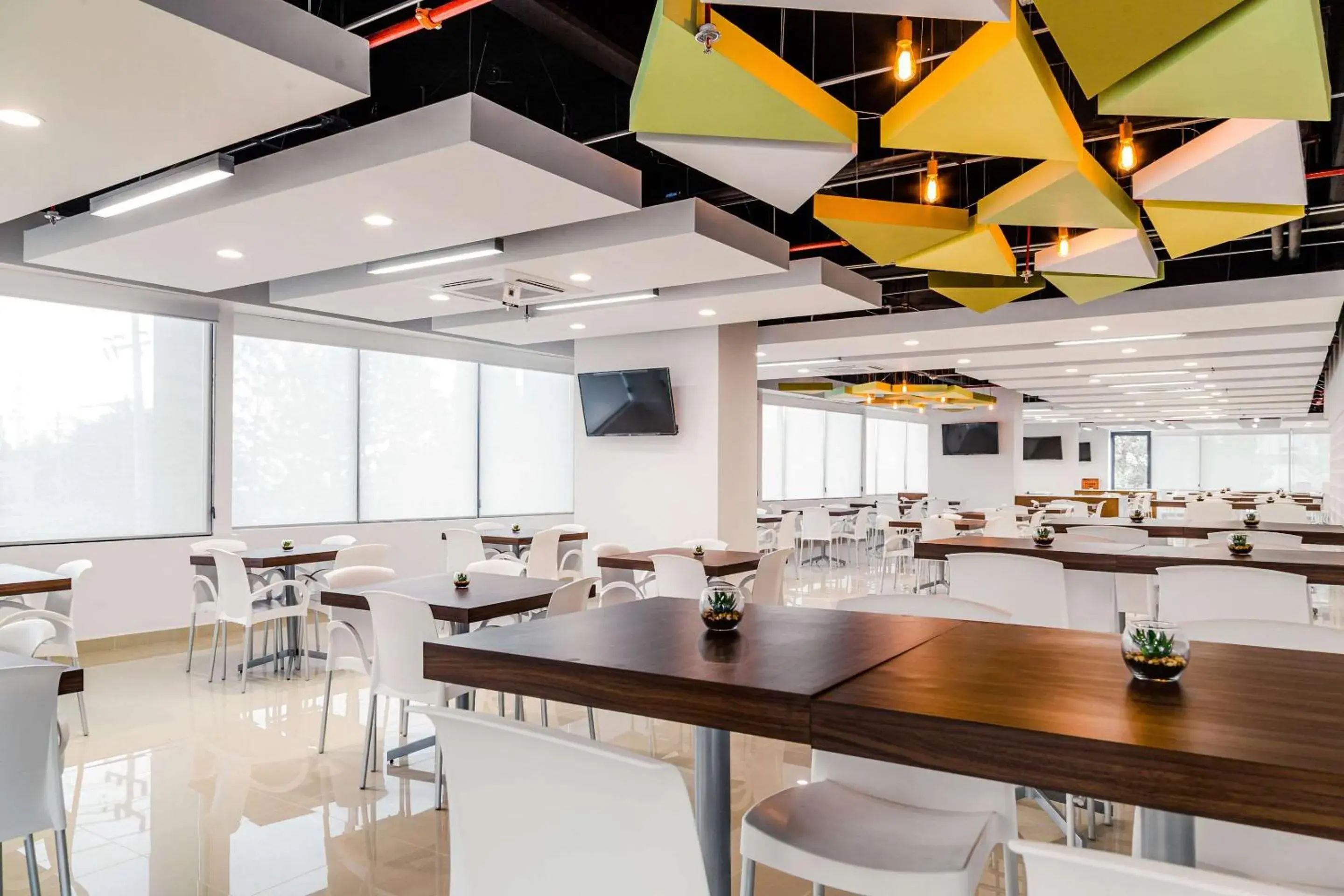 Restaurant/places to eat in Sleep Inn Ciudad de Mexico Cuajimalpa Restaurant/places to eat in Sleep Inn Ciudad de Mexico Cuajimalpa