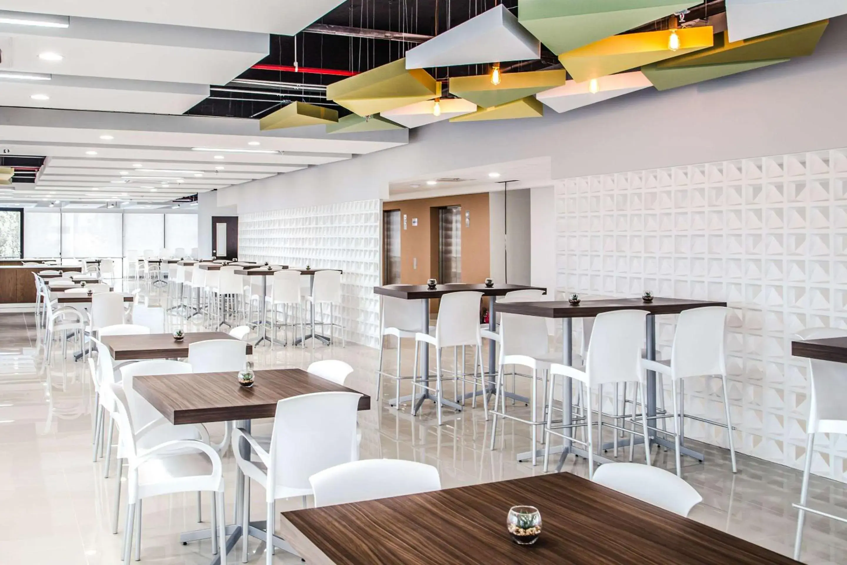 Restaurant/places to eat in Sleep Inn Ciudad de Mexico Cuajimalpa Restaurant/places to eat in Sleep Inn Ciudad de Mexico Cuajimalpa