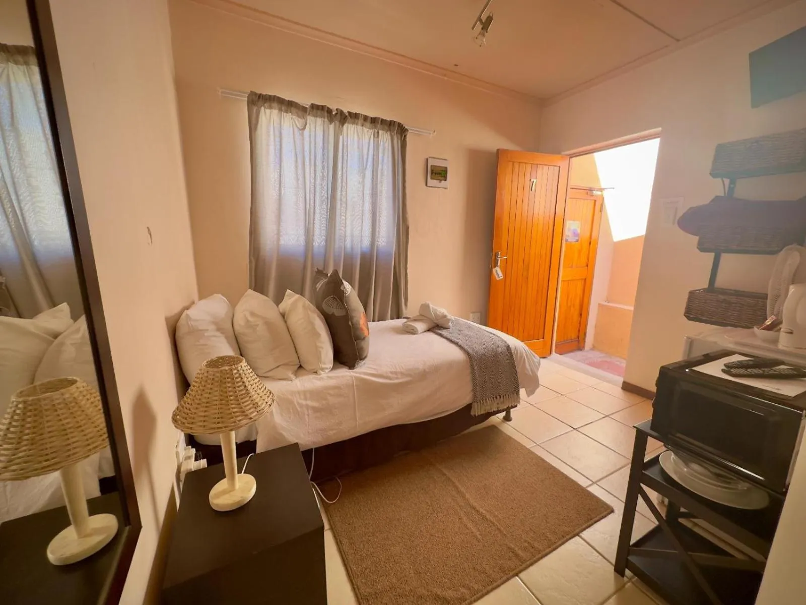 Photo of the whole room, Bed in Kliprand Guest House