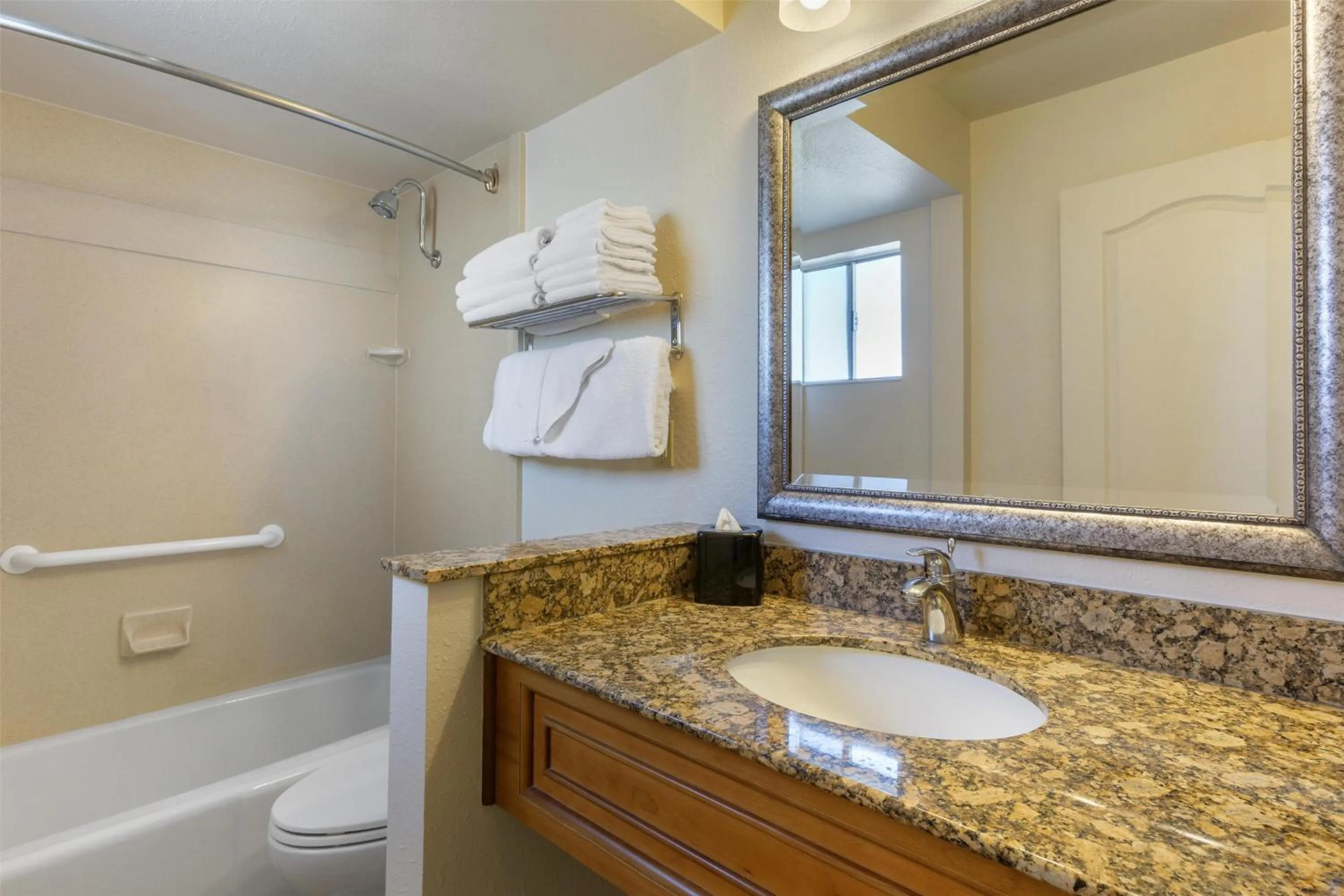 Bathroom in Best Western Plus A Wayfarer's Inn & Suites