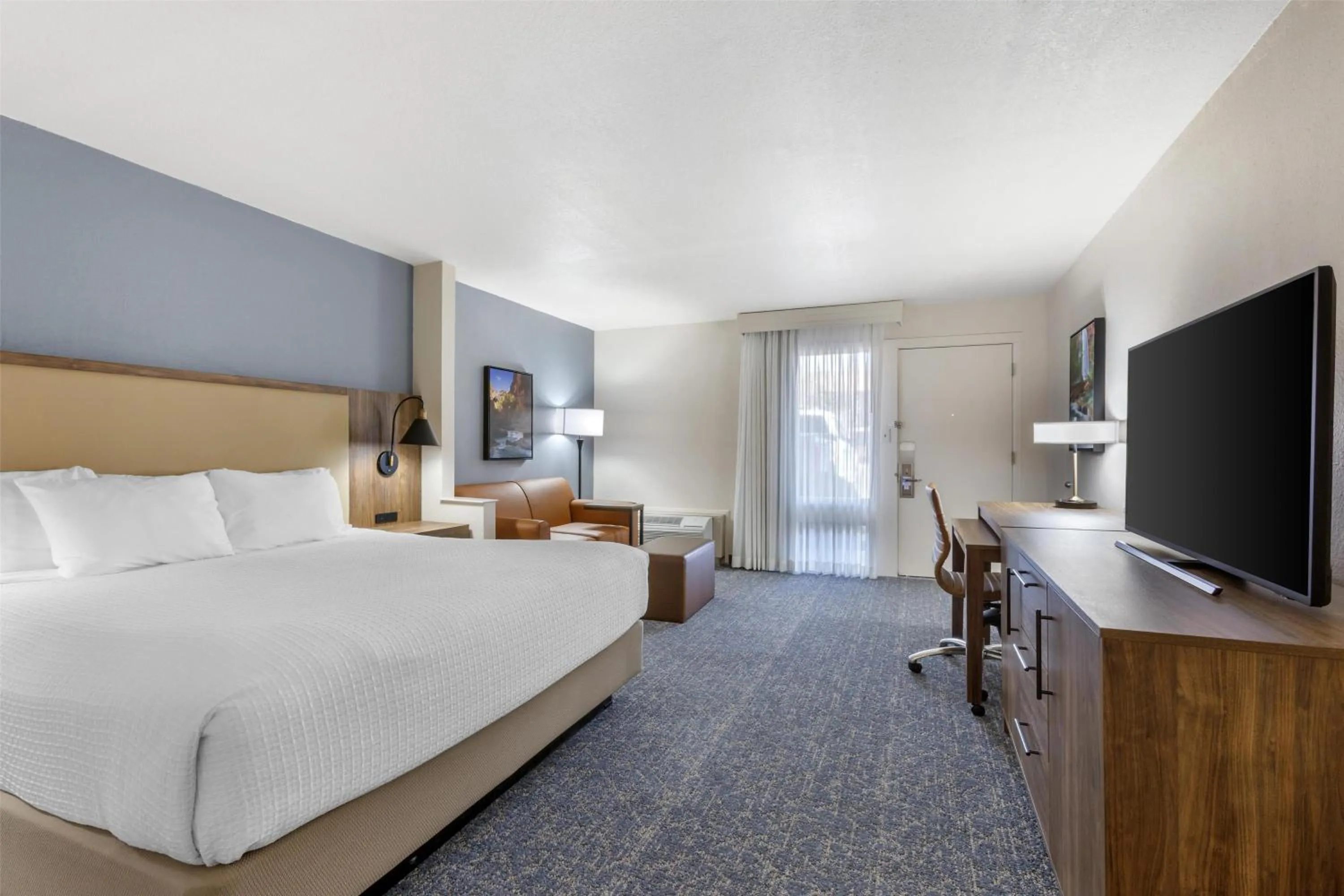 Photo of the whole room, Bed in Best Western Plus A Wayfarer's Inn & Suites