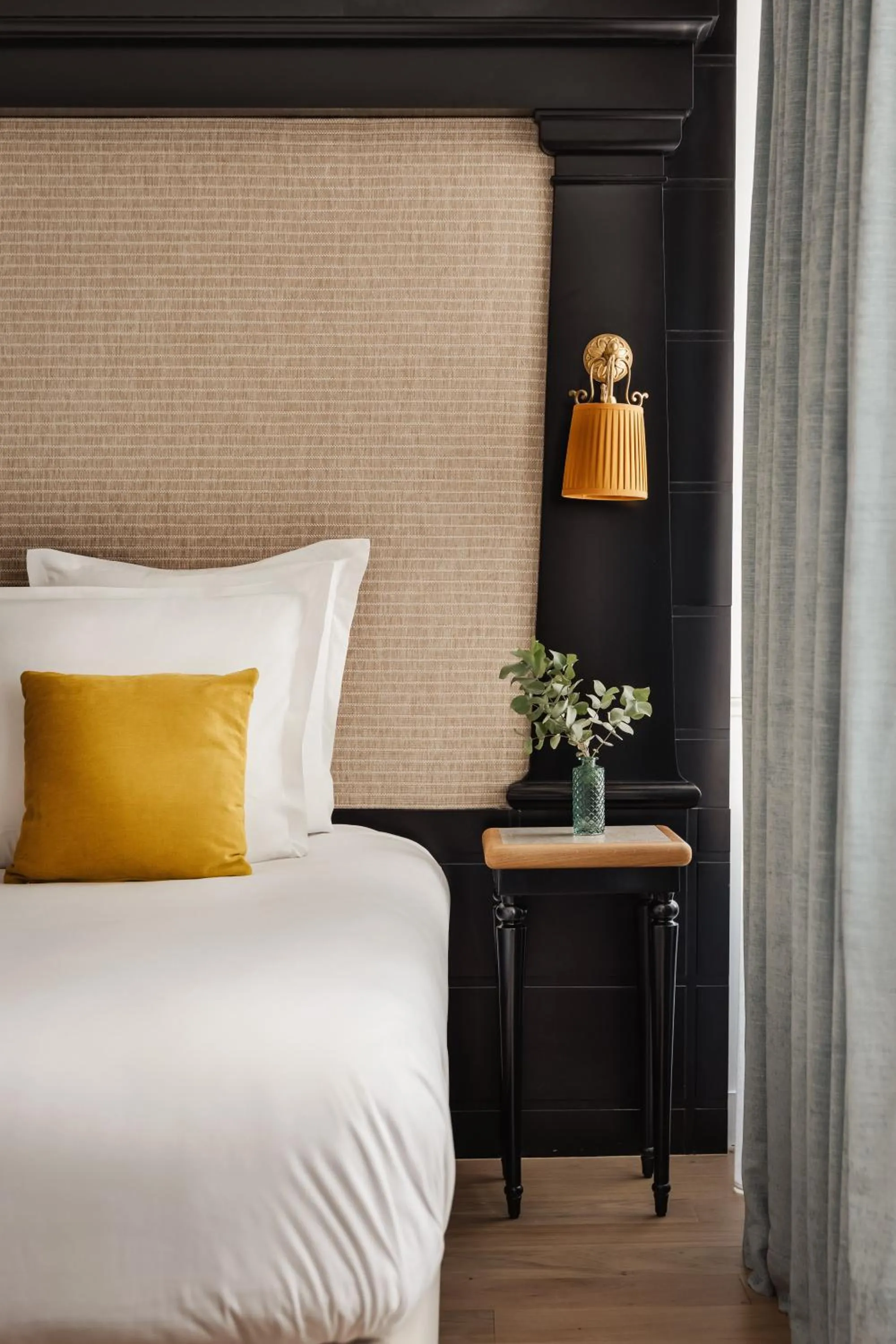 Shower, Bed in Hotel Observatoire Luxembourg