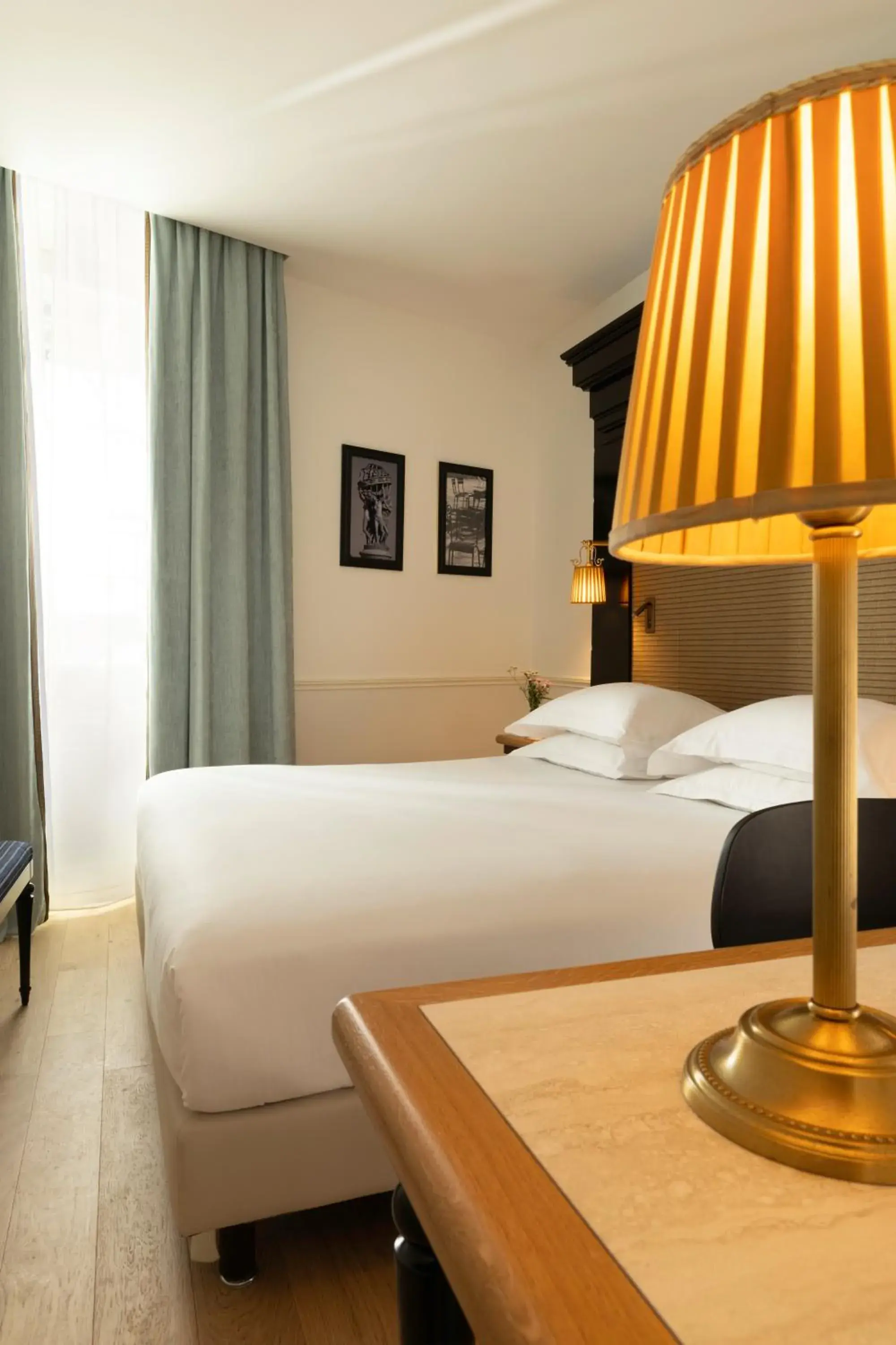 Photo of the whole room, Bed in Hotel Observatoire Luxembourg Photo of the whole room, Bed in Hotel Observatoire Luxembourg